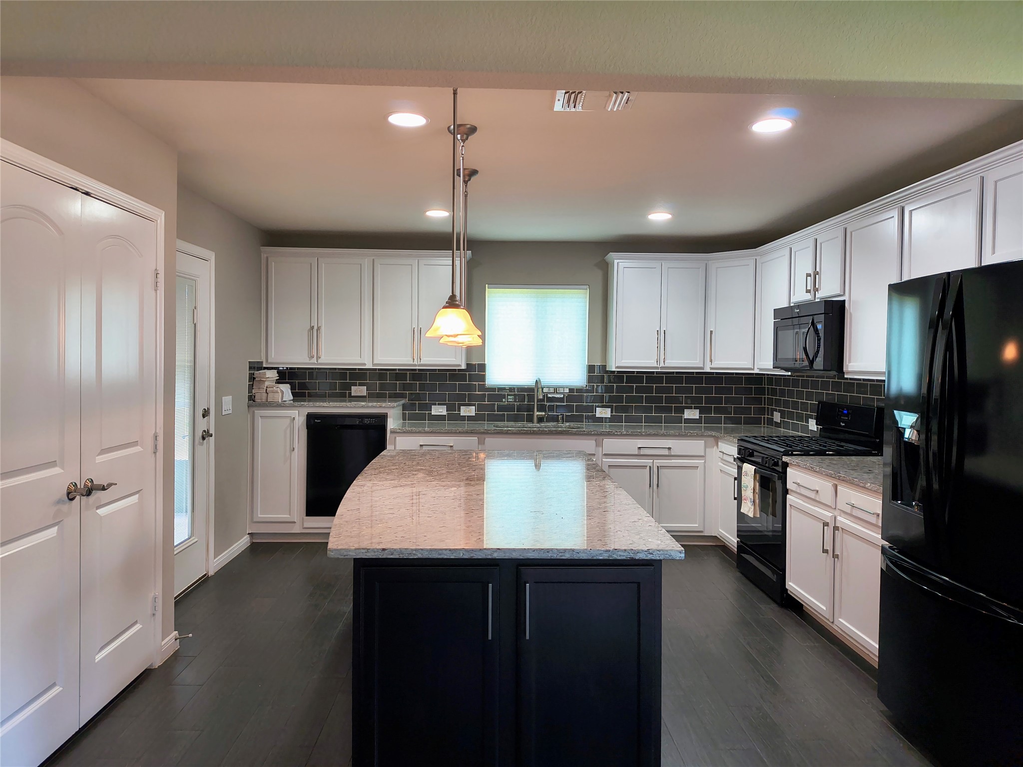 3211 Canella Cove Property Photo 5