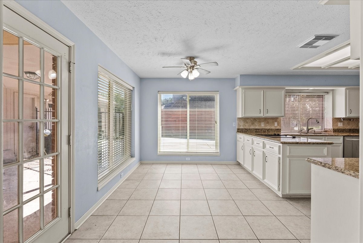 2422 Fairwind Drive Property Photo 15