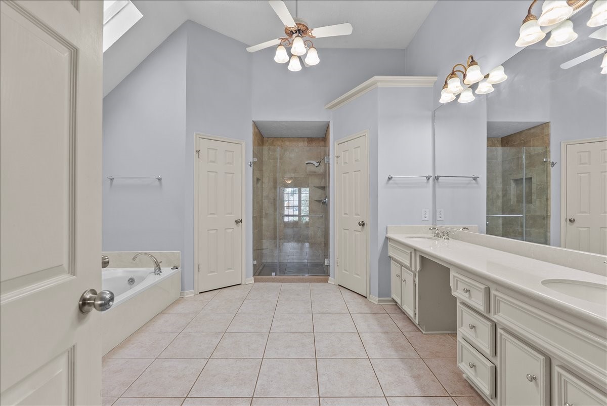 2422 Fairwind Drive Property Photo 23