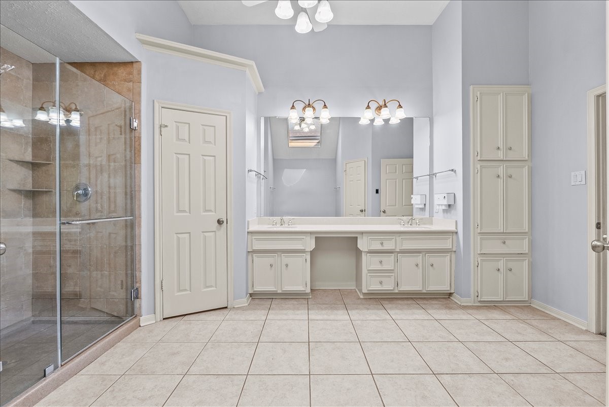 2422 Fairwind Drive Property Photo 24