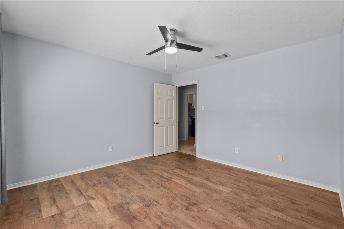 2422 Fairwind Drive Property Photo 27