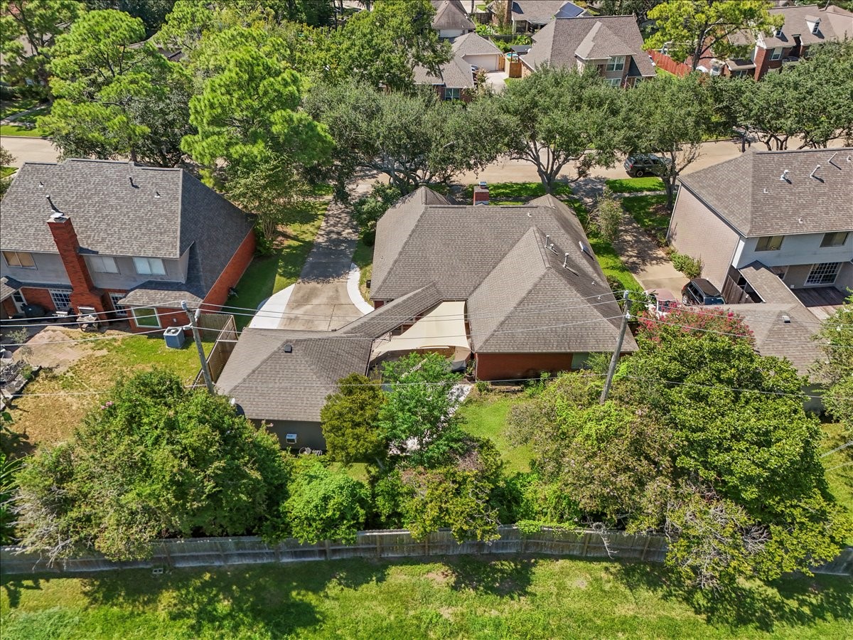 2422 Fairwind Drive Property Photo 38