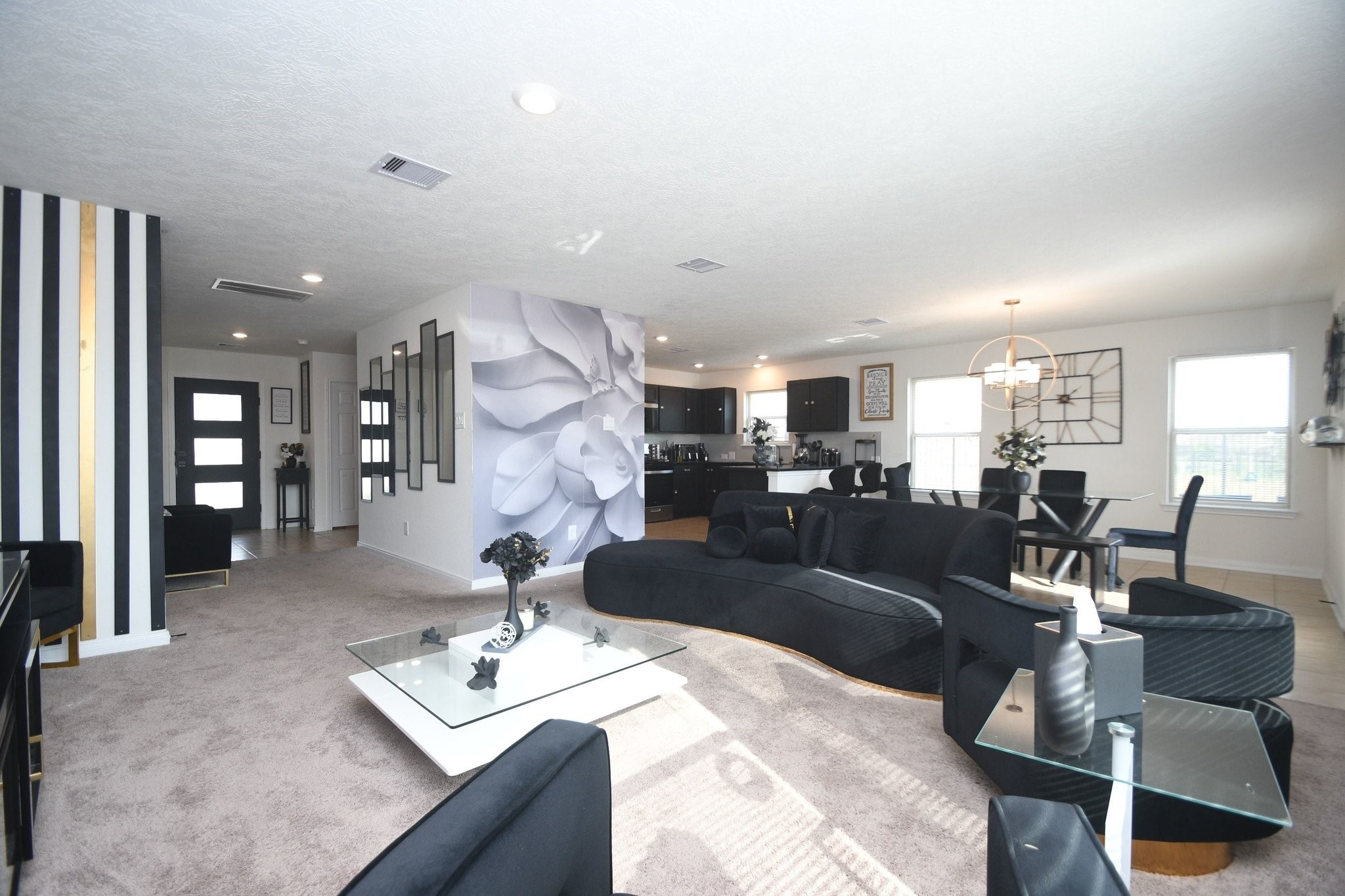4857 Sun Falls Drive Property Photo 8