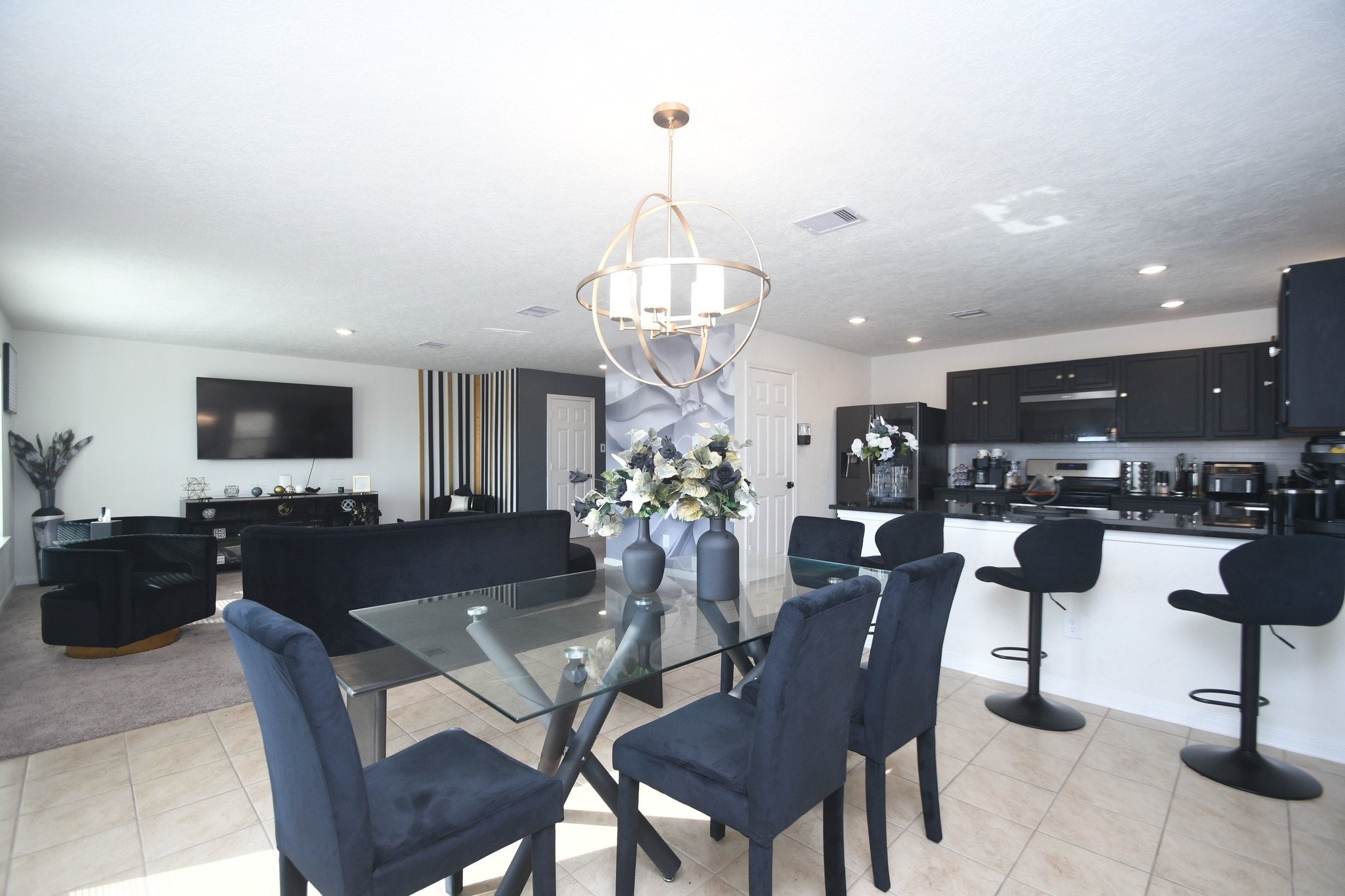 4857 Sun Falls Drive Property Photo 12