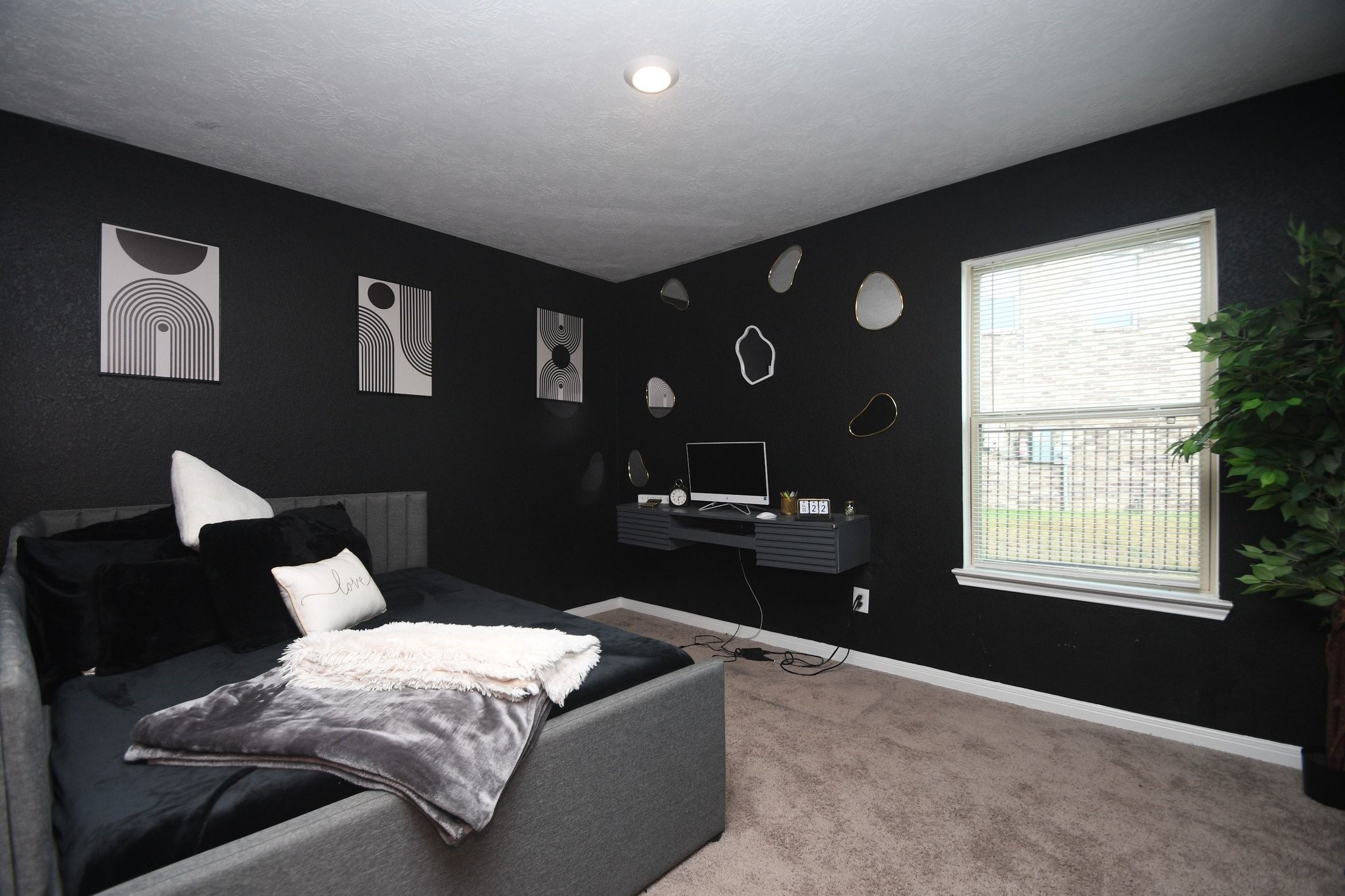 4857 Sun Falls Drive Property Photo 17