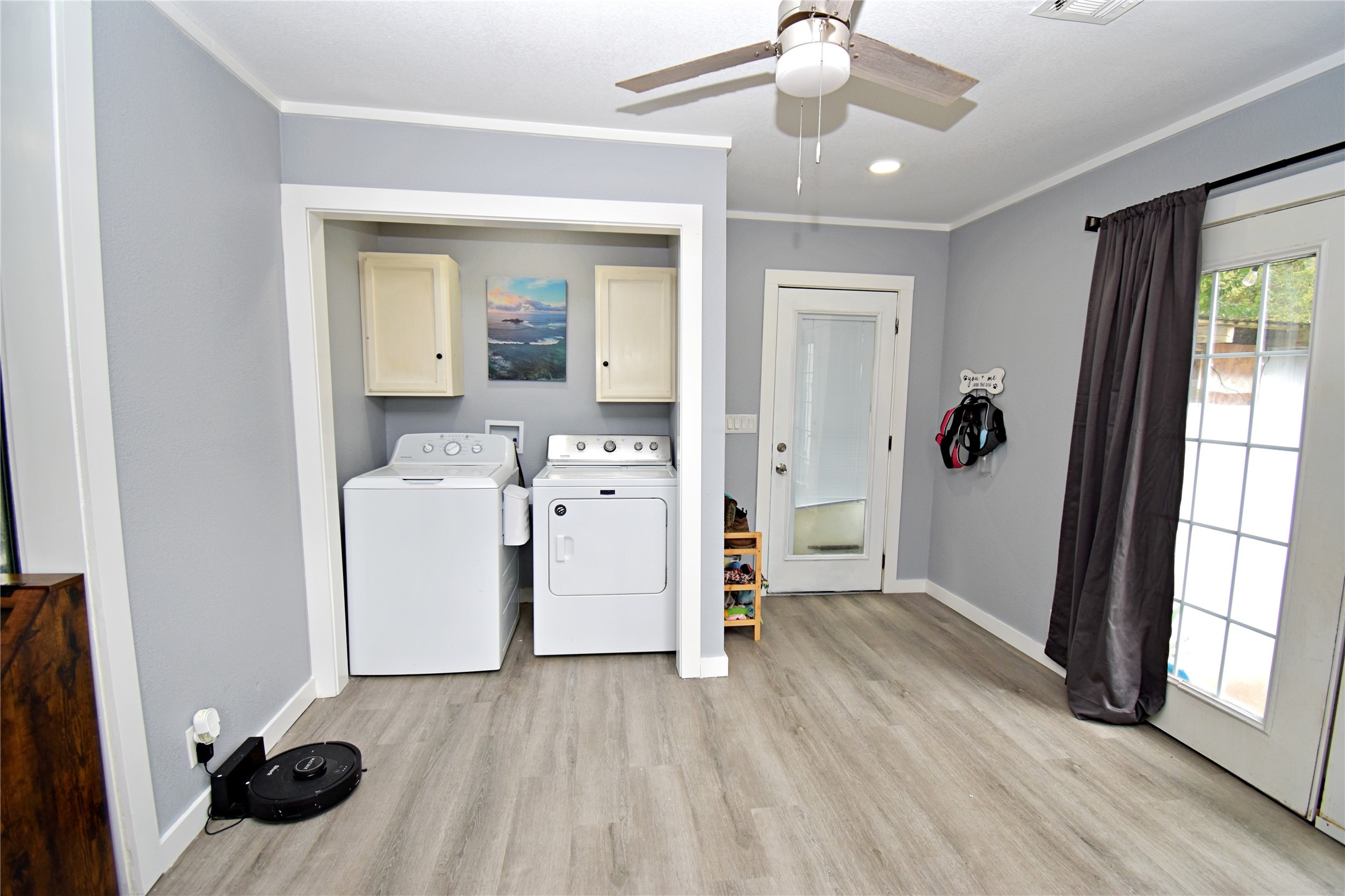 300 N Walnut Street Property Photo 10