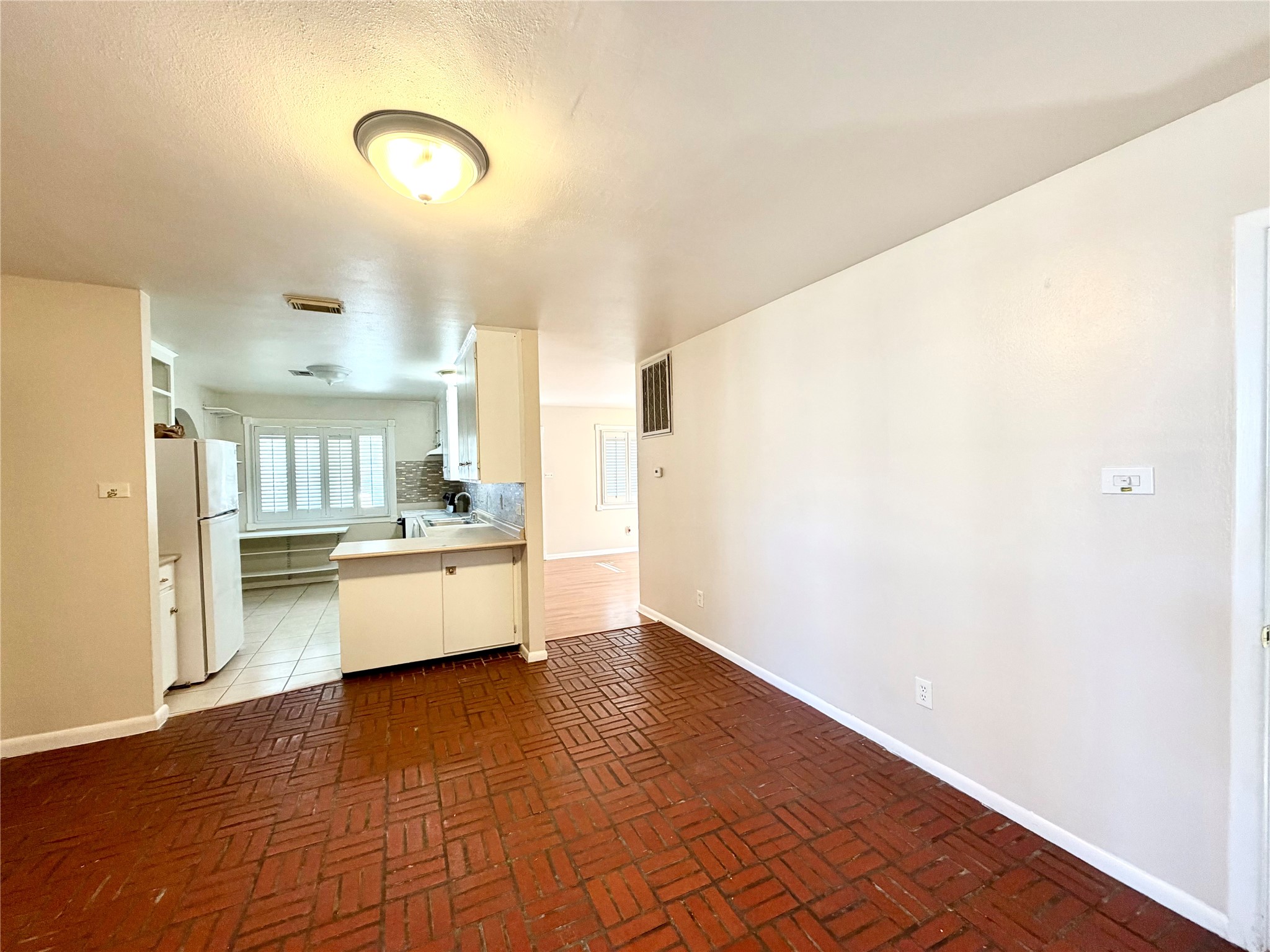 4275 Bethel Boulevard Property Photo 5