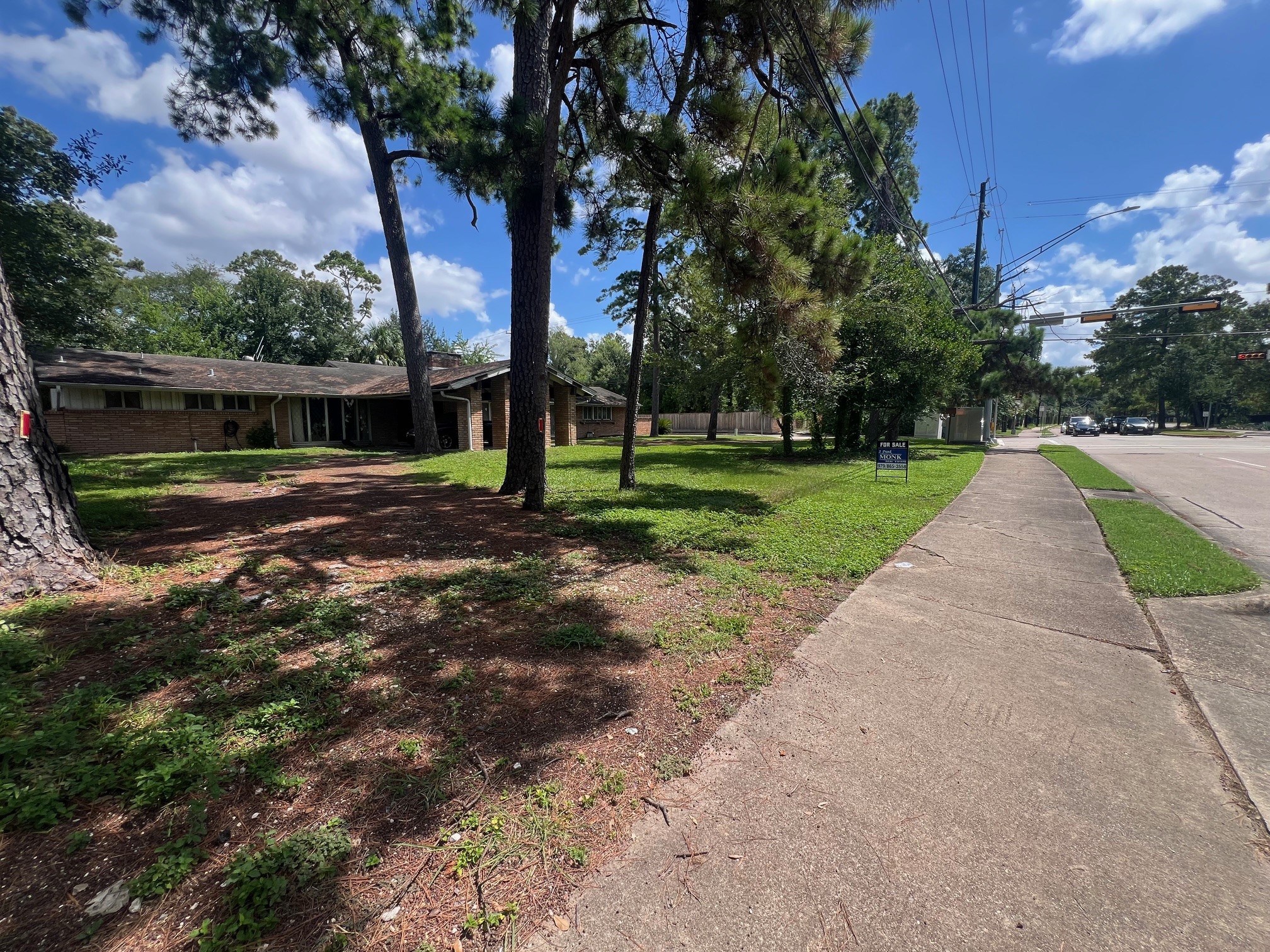 9302 Memorial Drive Property Photo 3