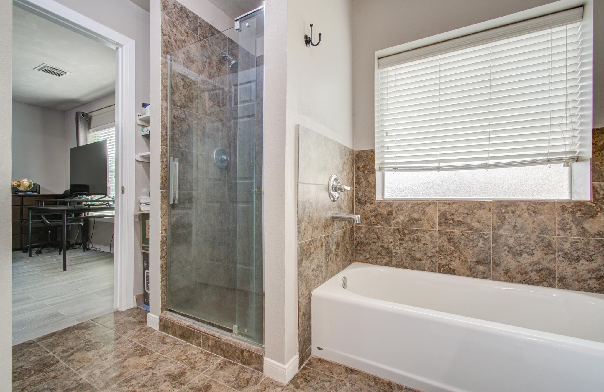18135 Flower Grove Court Property Photo 26
