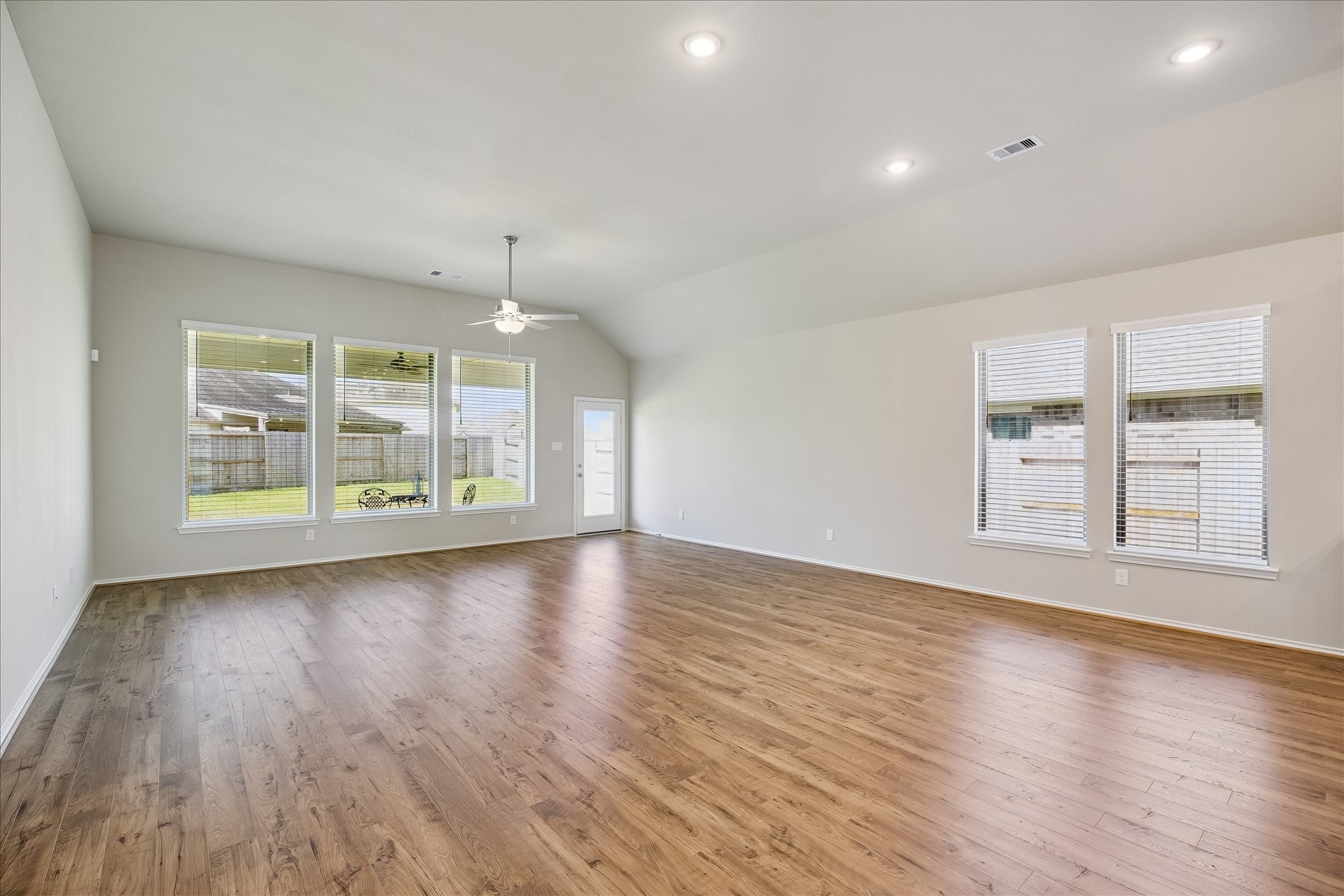 3212 Bright Maple Drive Property Photo 6
