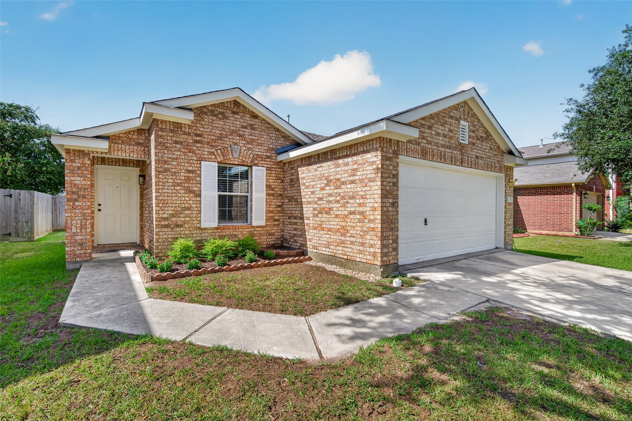 21823 Haven Cove Lane Property Photo 2
