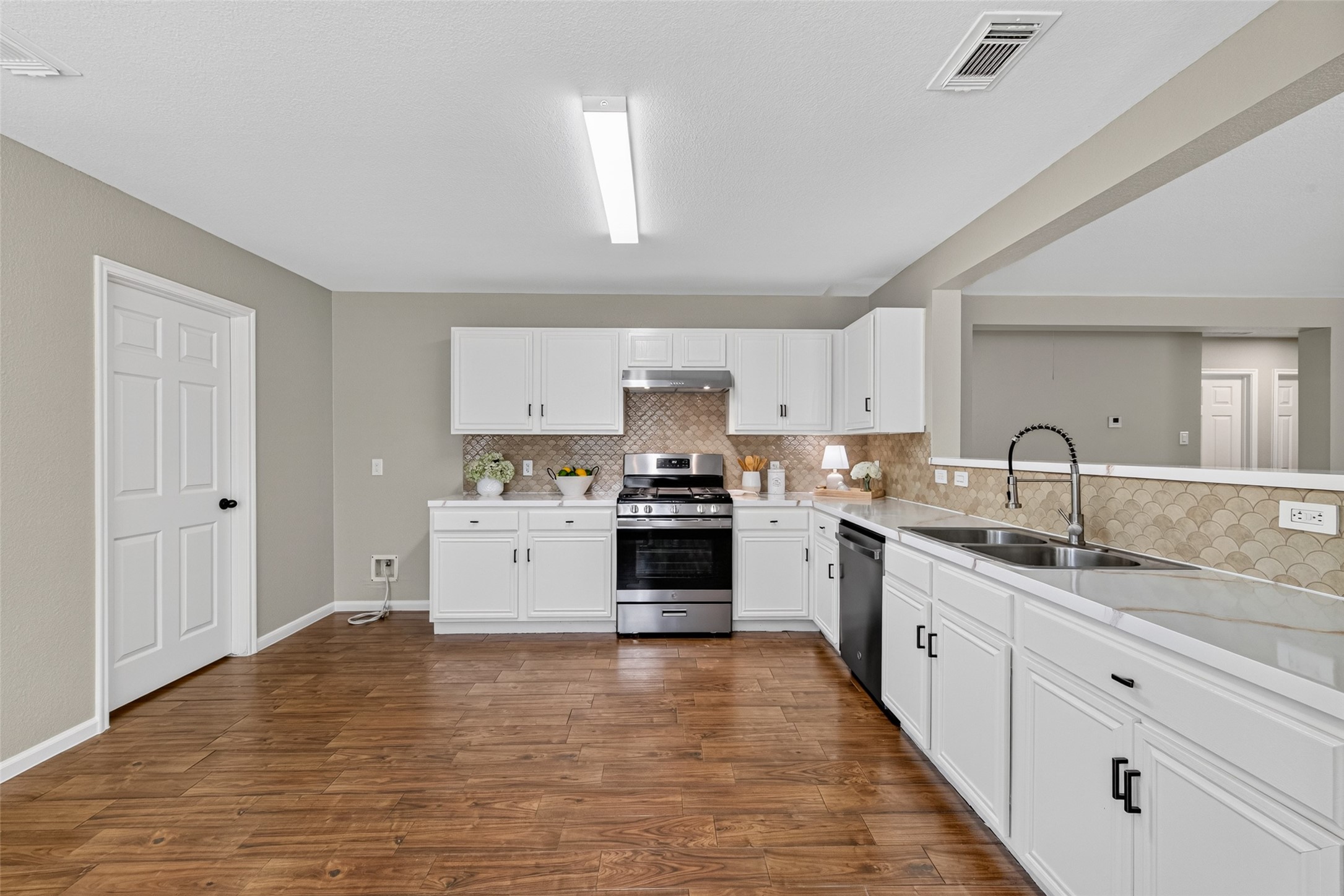 21823 Haven Cove Lane Property Photo 18