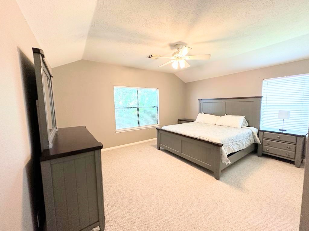 21502 Oakbridge Park Lane Property Photo 8