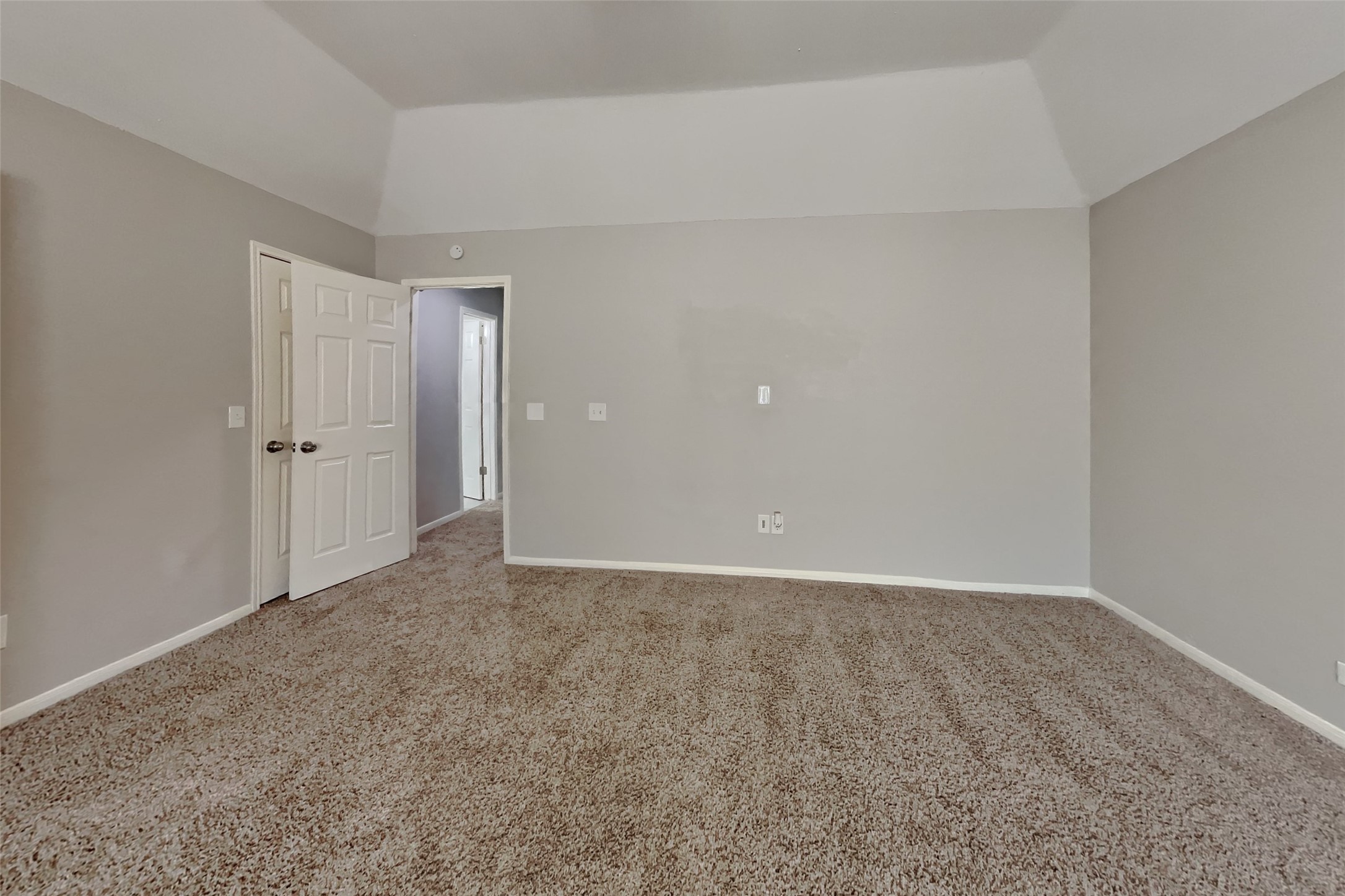 9219 Palm Shores Drive Property Photo 8
