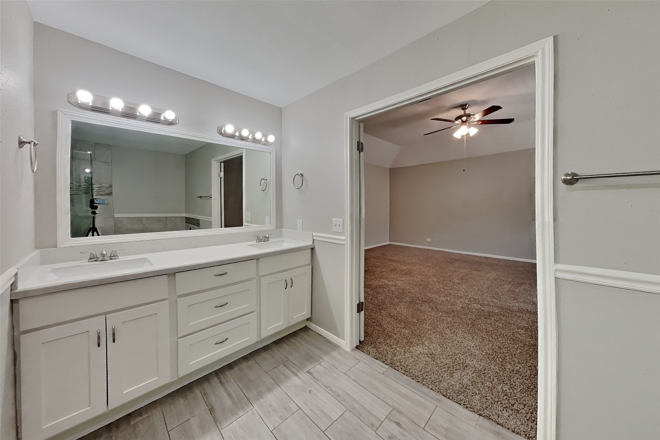 9219 Palm Shores Drive Property Photo 10
