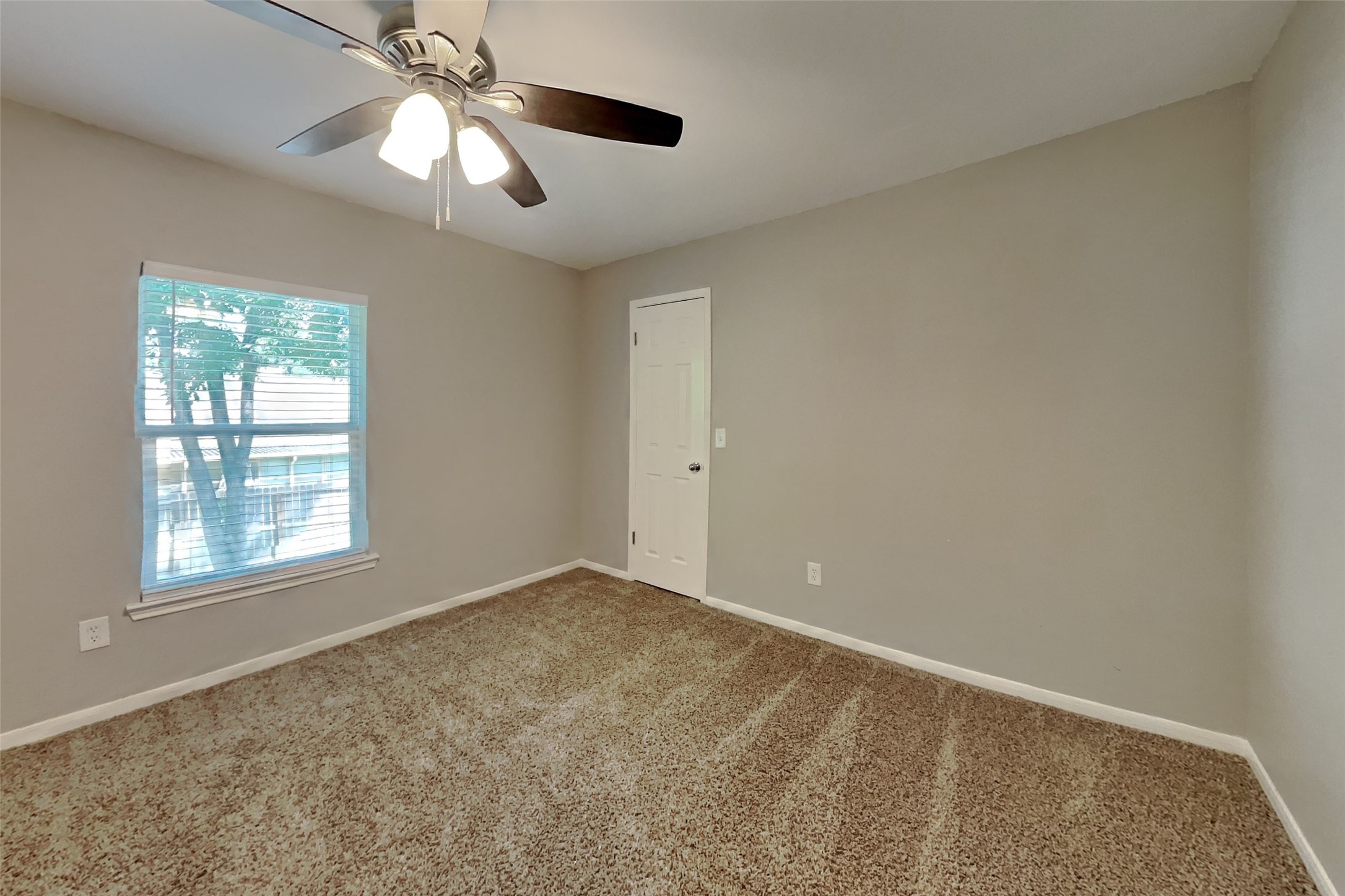 9219 Palm Shores Drive Property Photo 16
