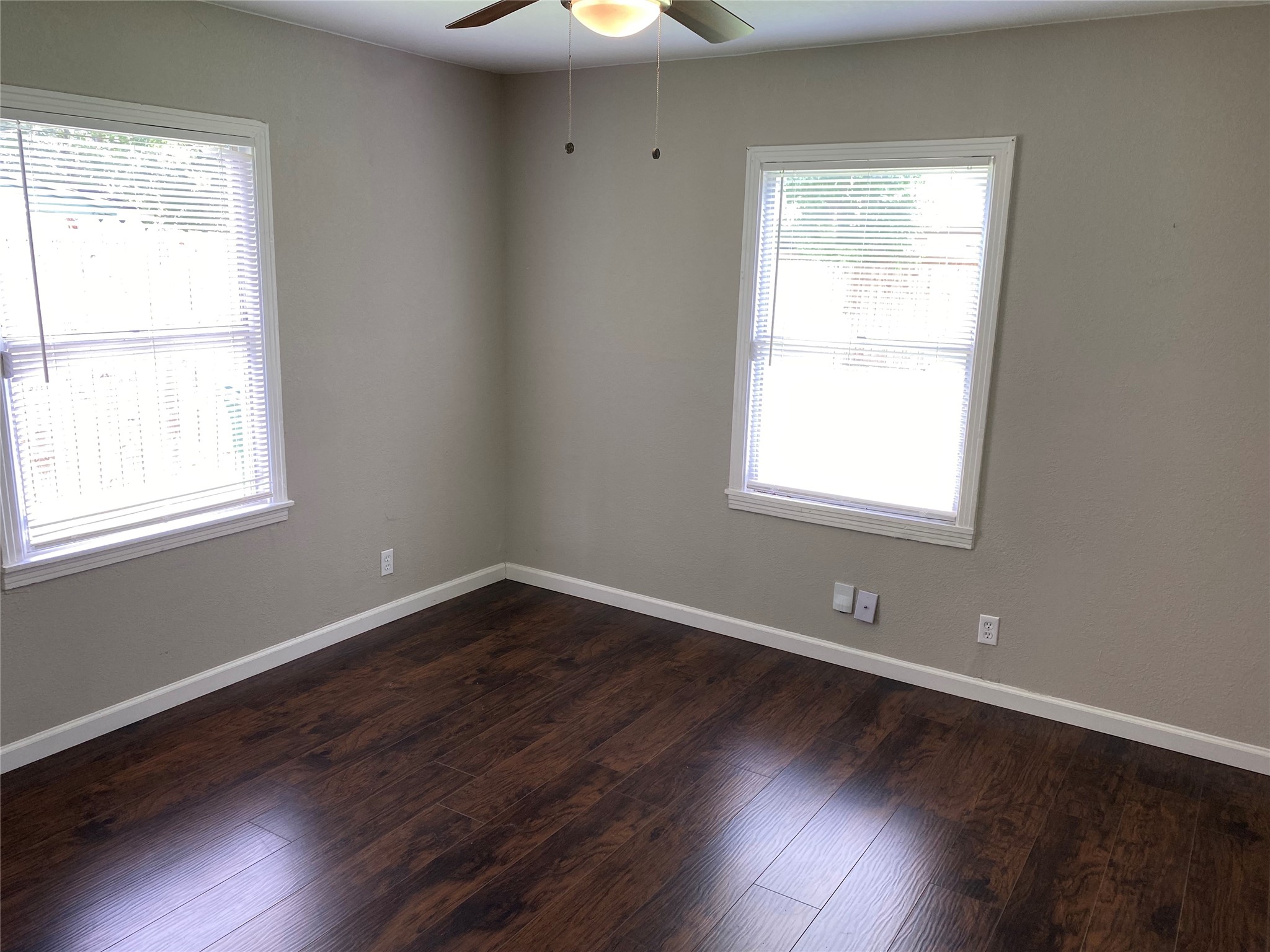 5018 Kenilwood Drive Property Photo 15