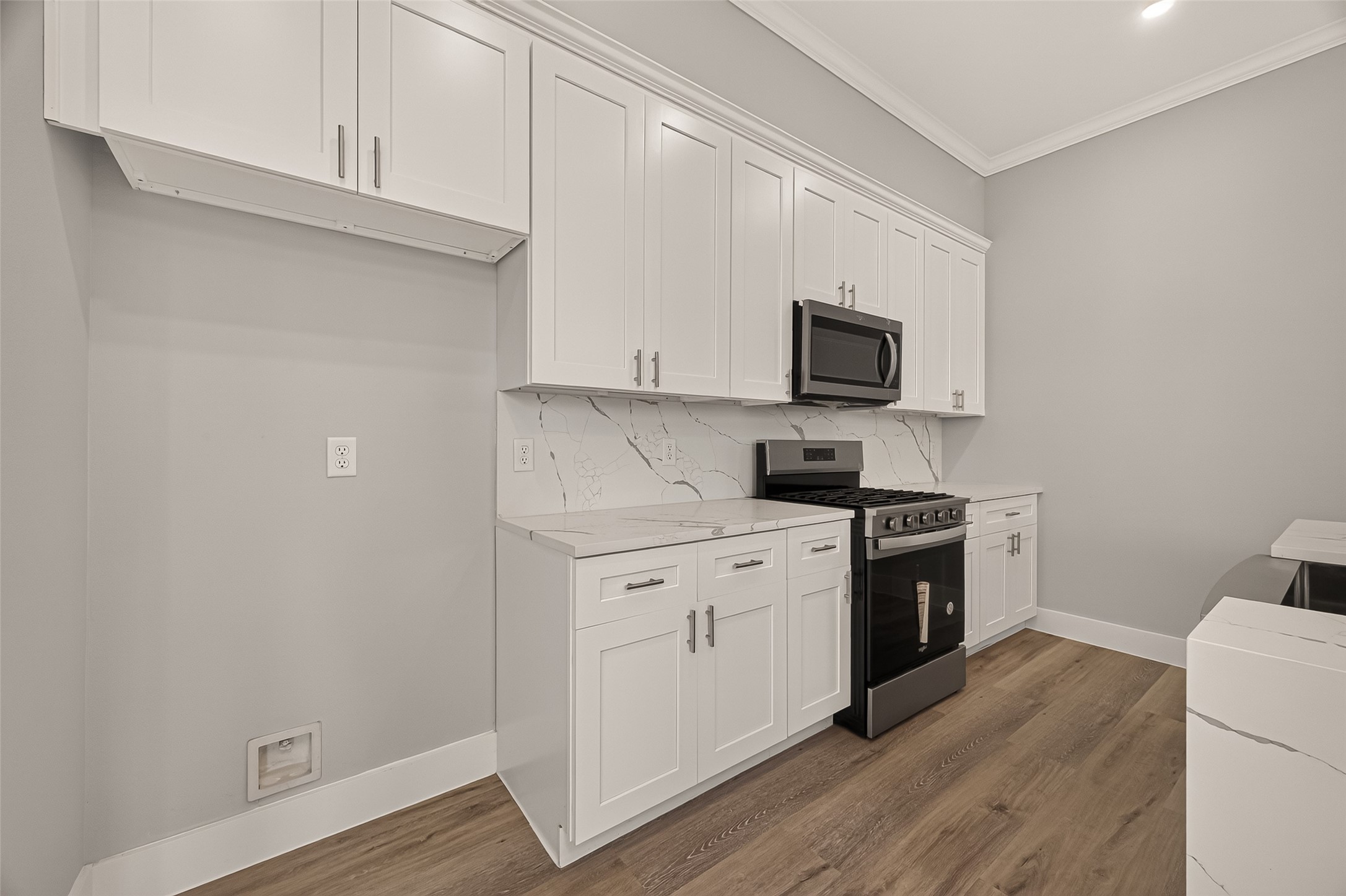 6844 Del Rio Street Property Photo 15