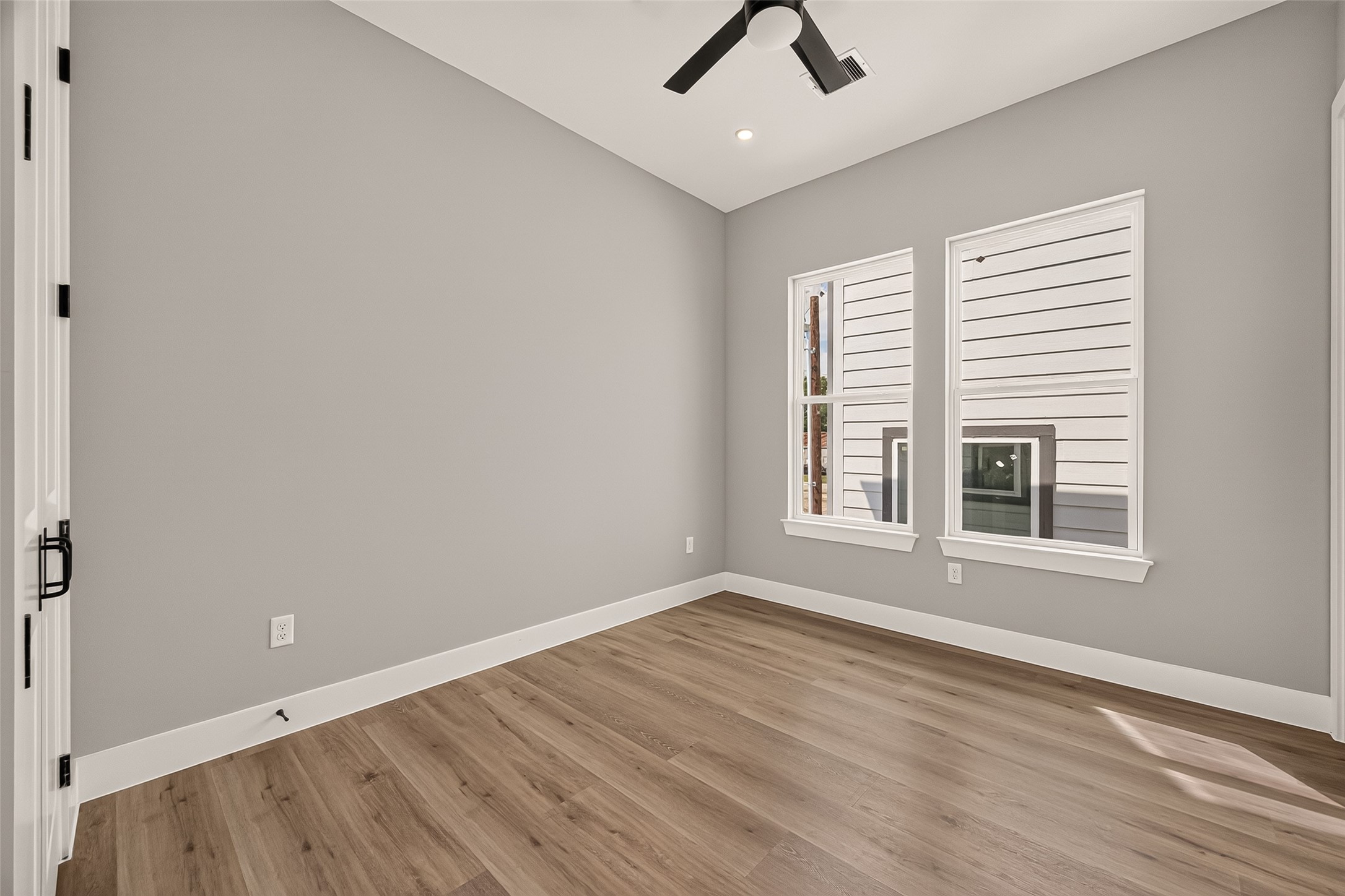 6844 Del Rio Street Property Photo 19