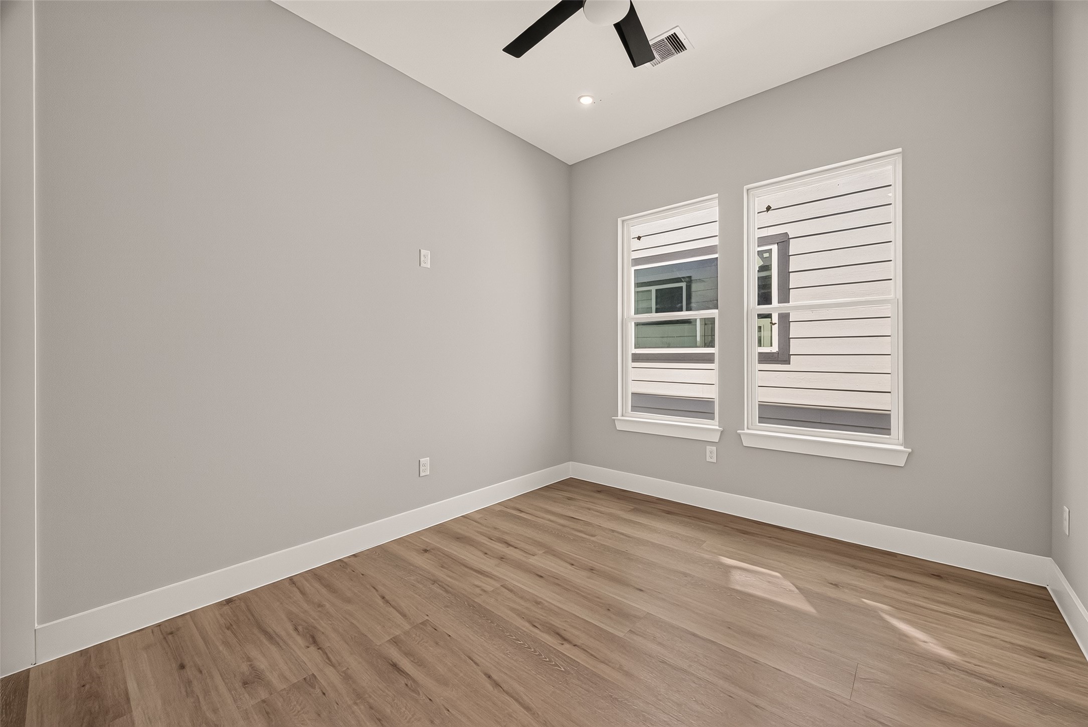 6844 Del Rio Street Property Photo 24