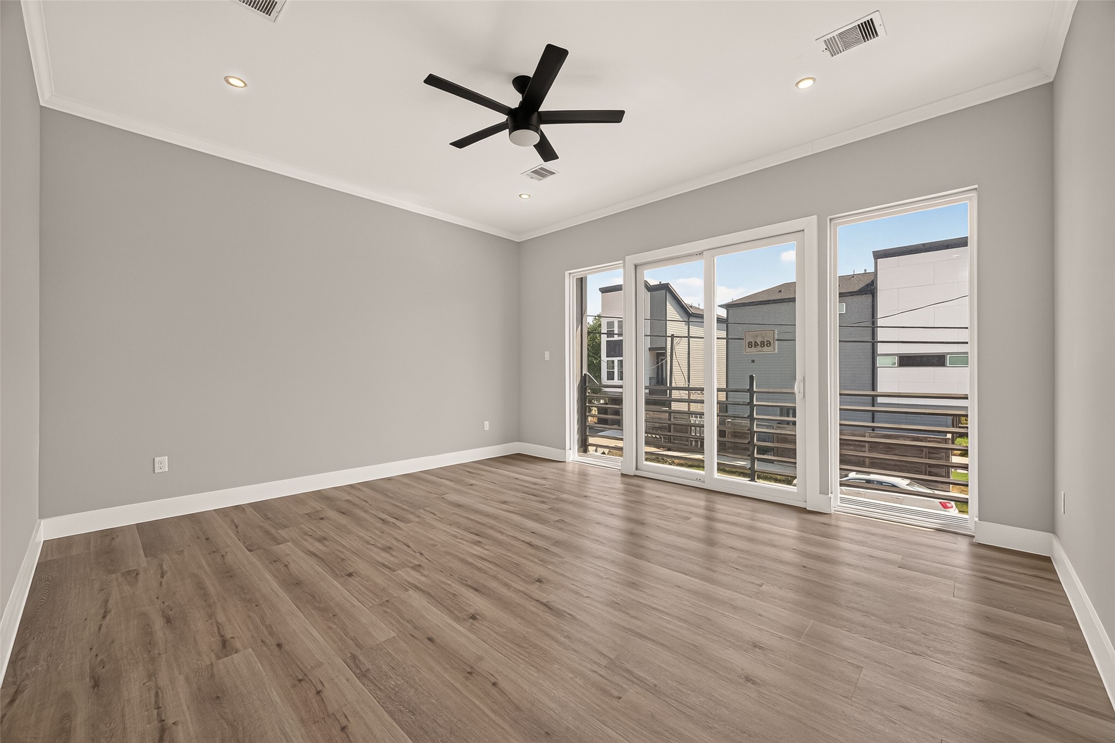 6844 Del Rio Street Property Photo 28