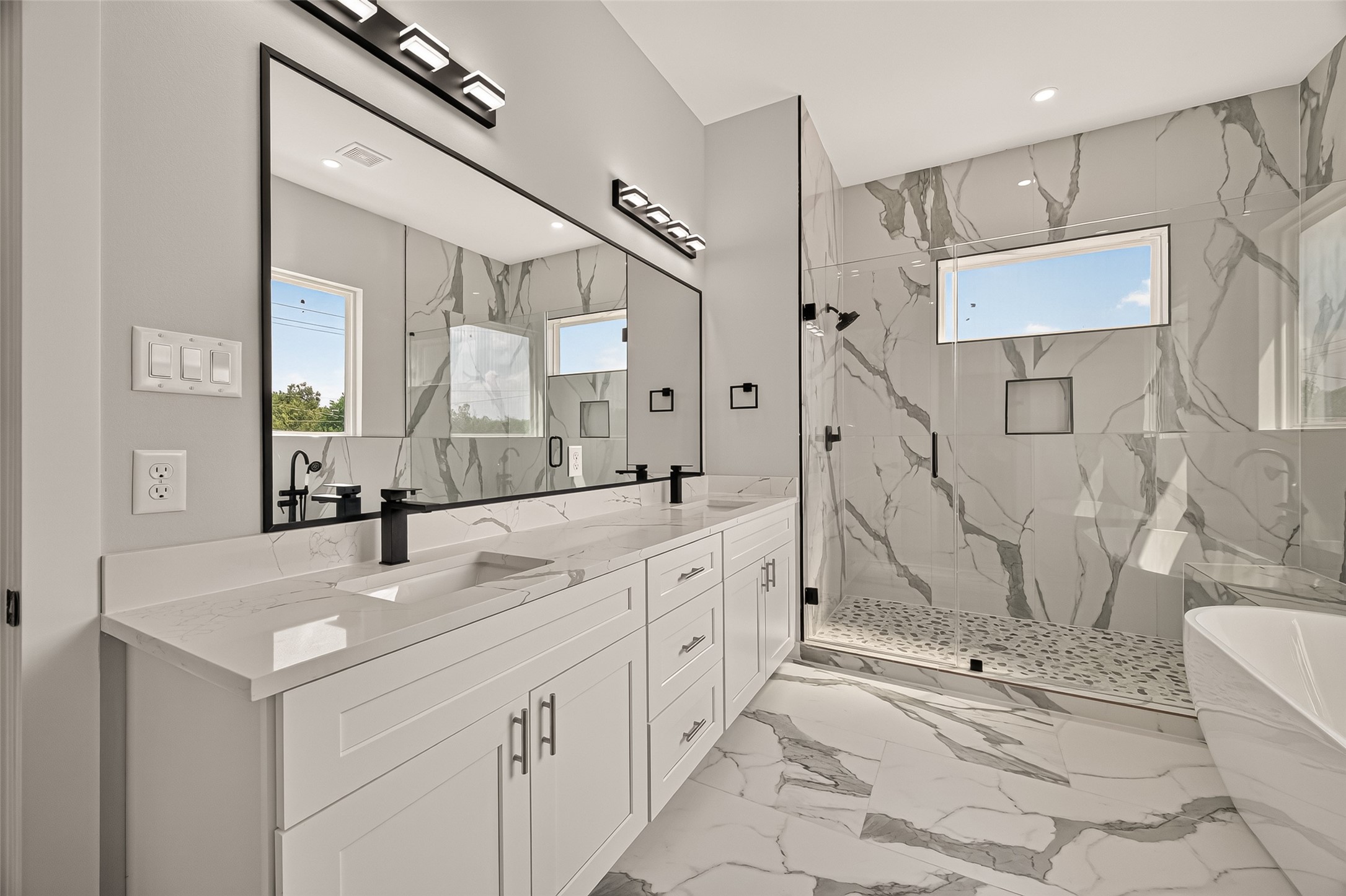 6844 Del Rio Street Property Photo 32