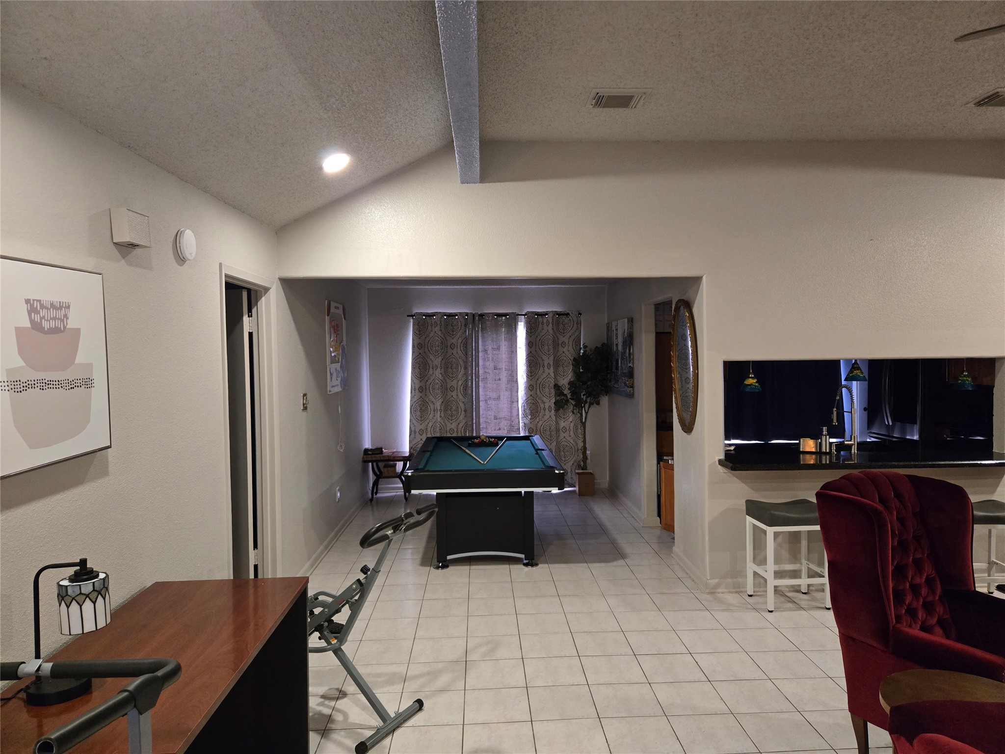 4111 Knoll Glen Drive Property Photo 2