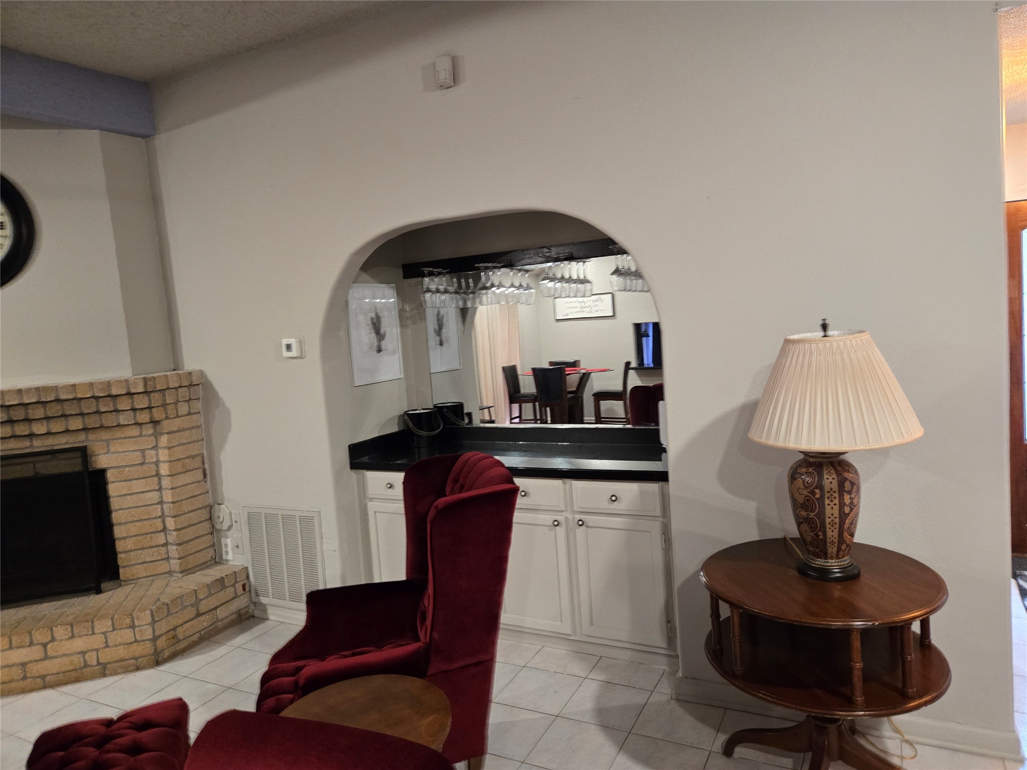 4111 Knoll Glen Drive Property Photo 3