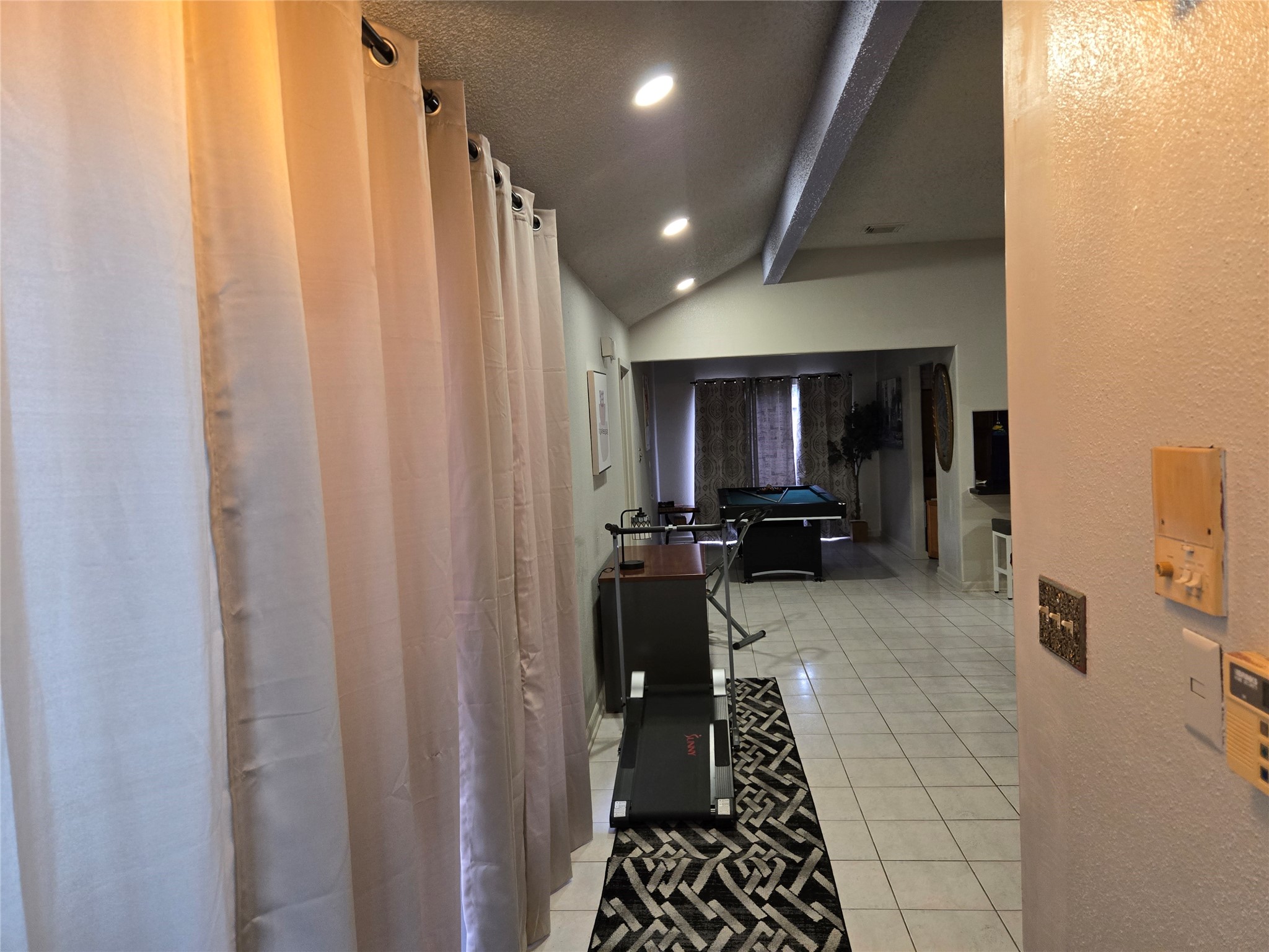 4111 Knoll Glen Drive Property Photo 6