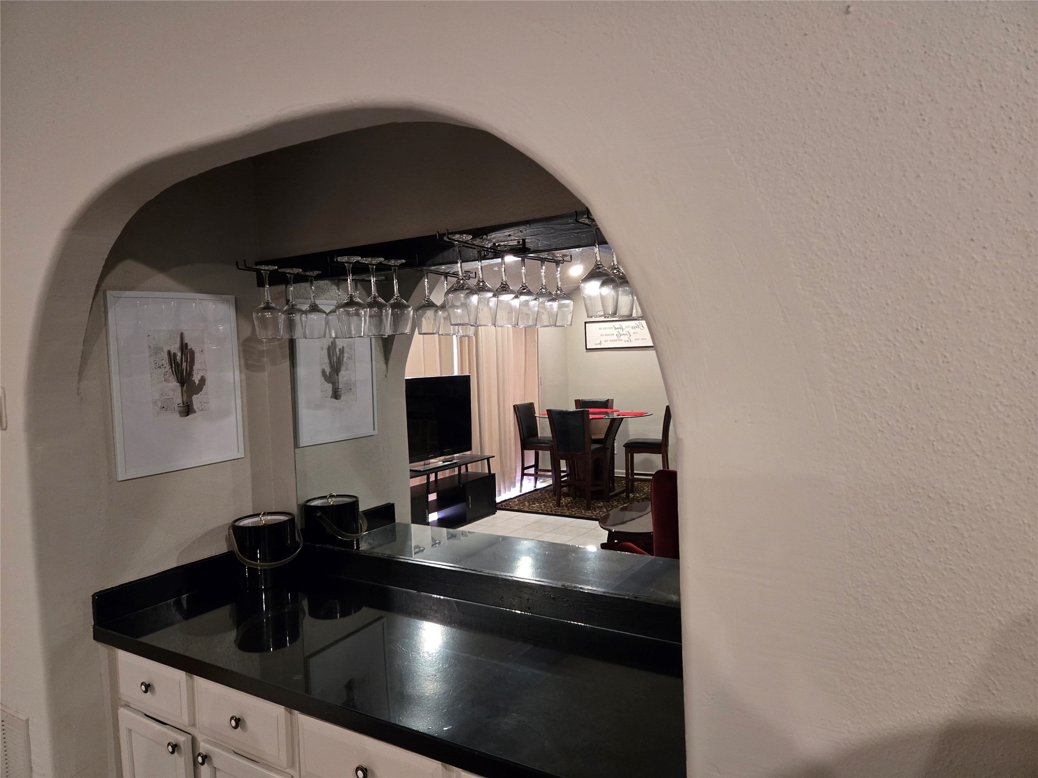 4111 Knoll Glen Drive Property Photo 8