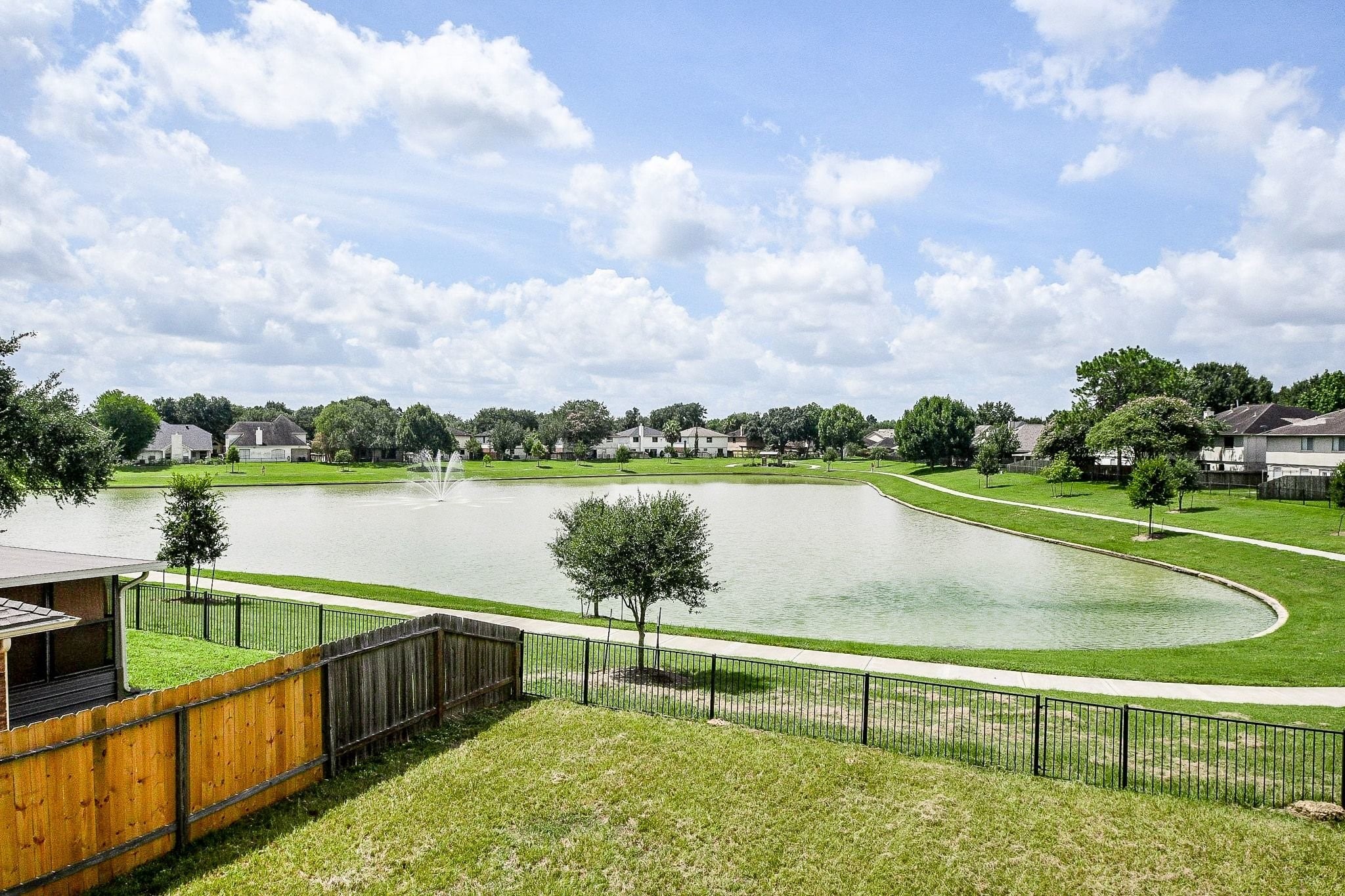 23131 N Waterlake Drive Property Photo 19