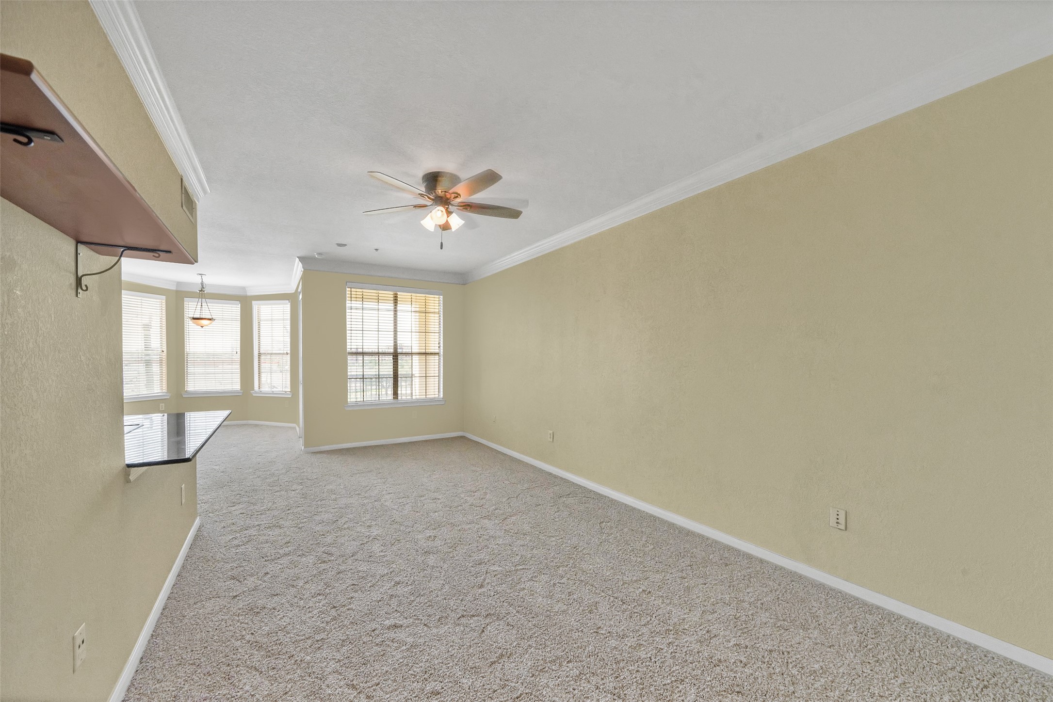 7575 Kirby Drive 2320 Property Photo 5