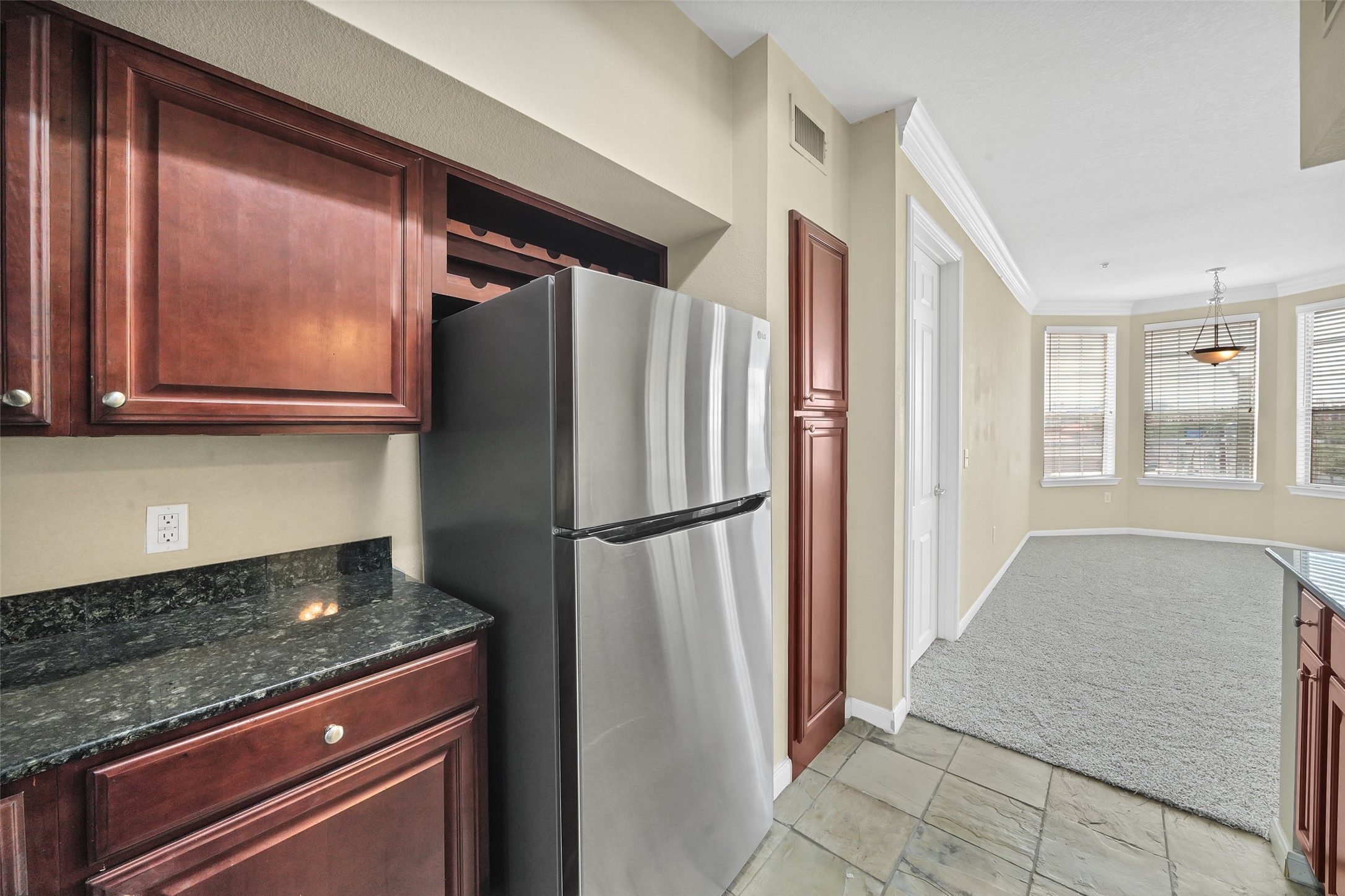 7575 Kirby Drive 2320 Property Photo 9