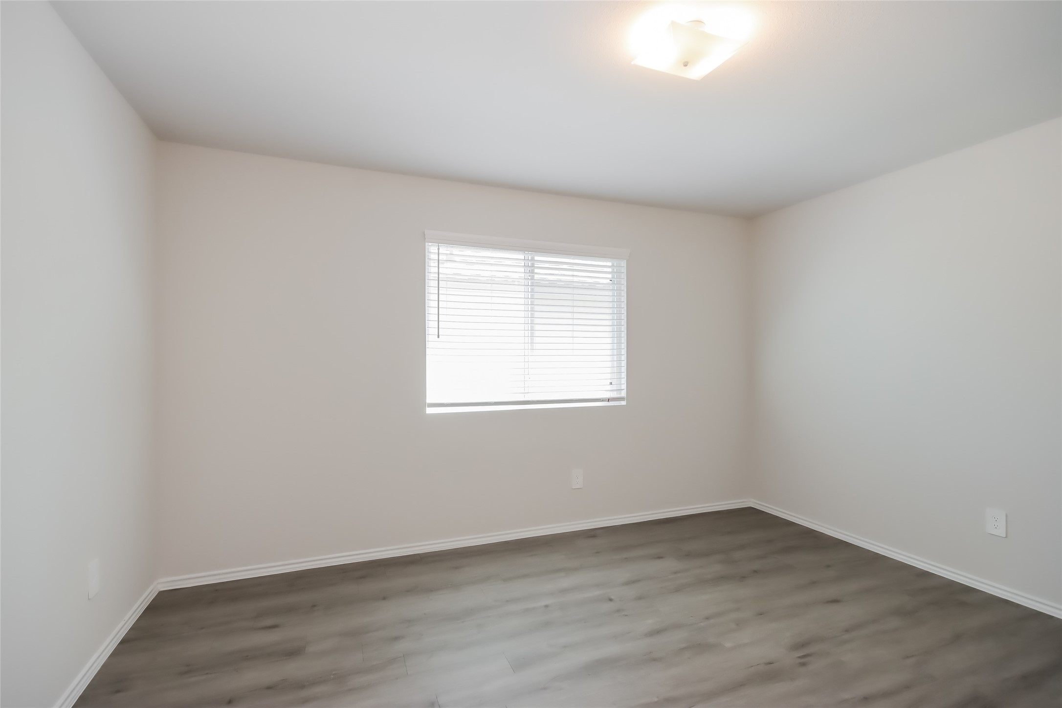 5031 Sessile Property Photo 15