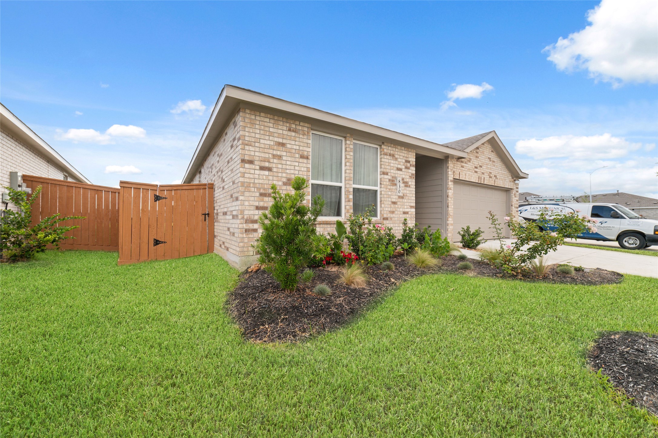 830 Heaven Drive Property Photo 3
