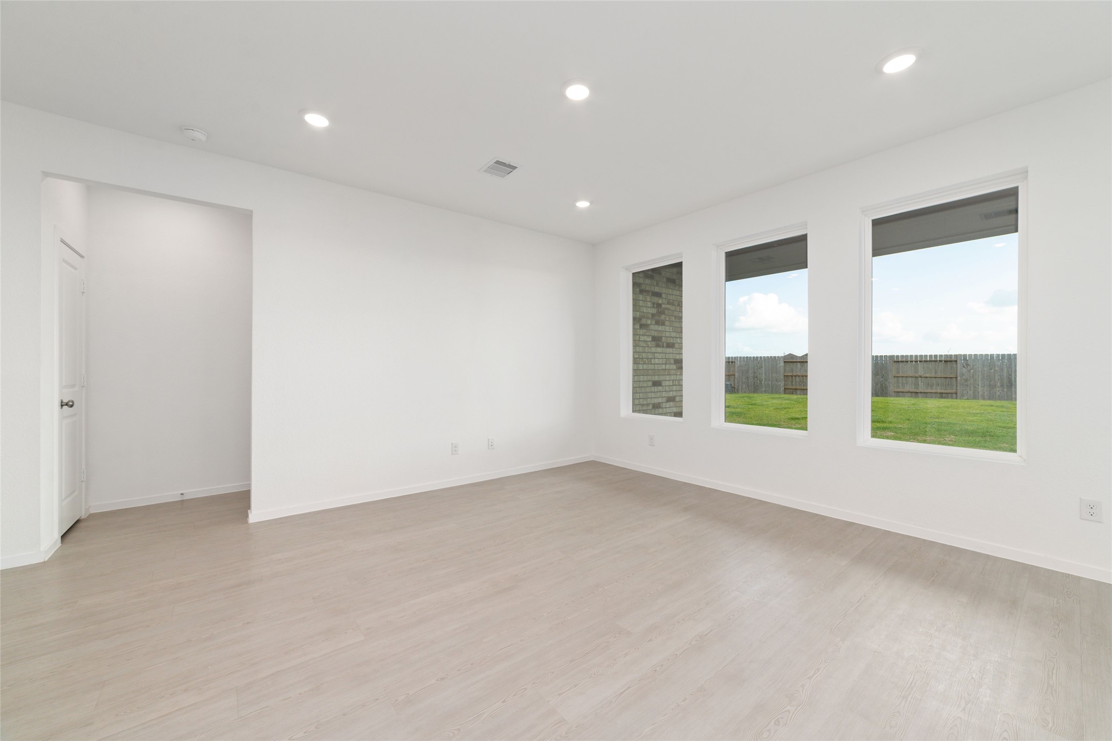 830 Heaven Drive Property Photo 14