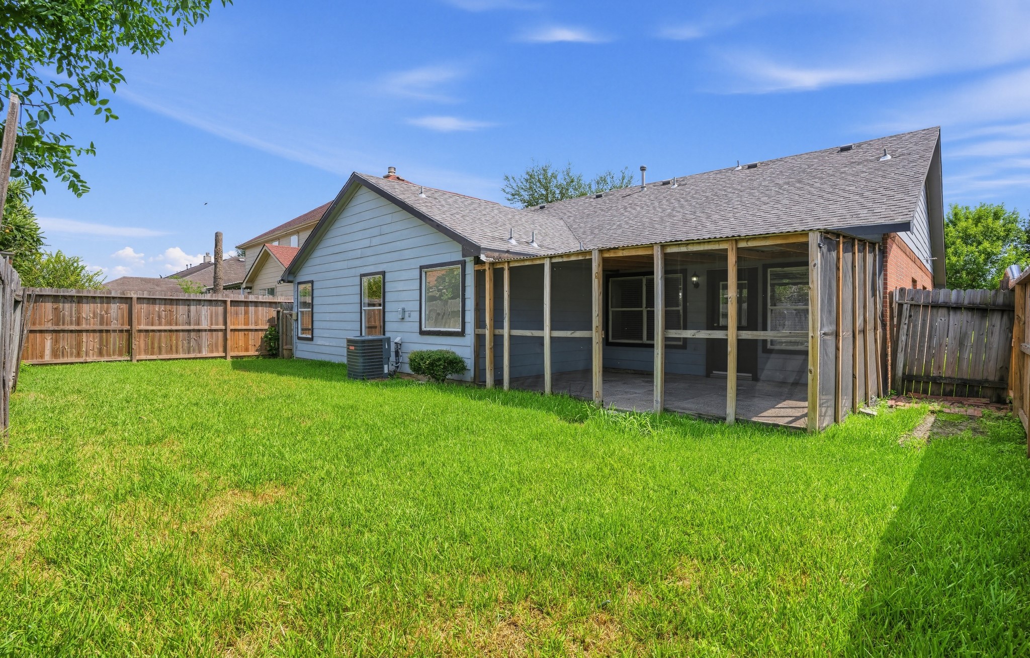 1318 Chalk Rock Drive Property Photo 2