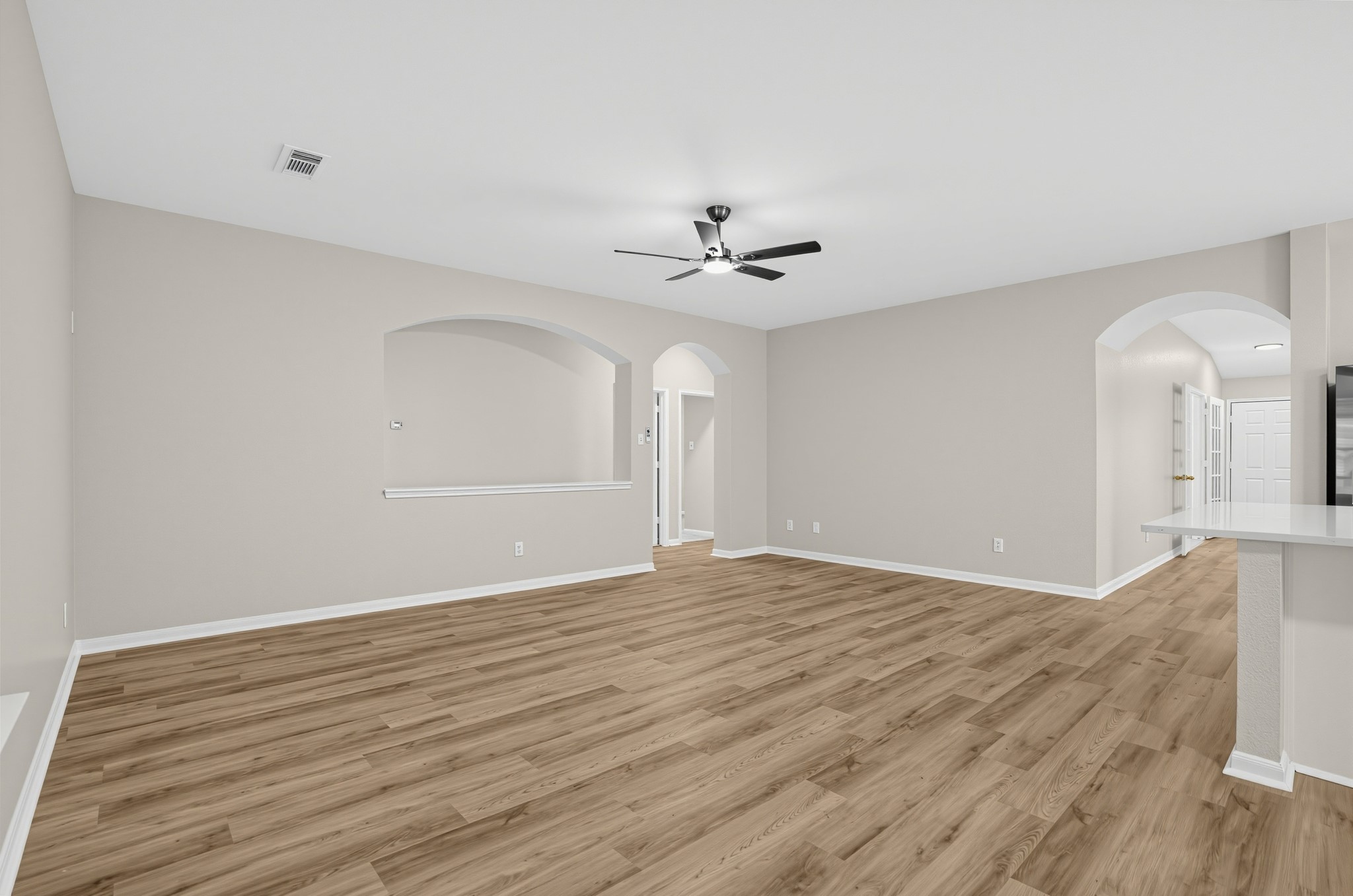1318 Chalk Rock Drive Property Photo 4