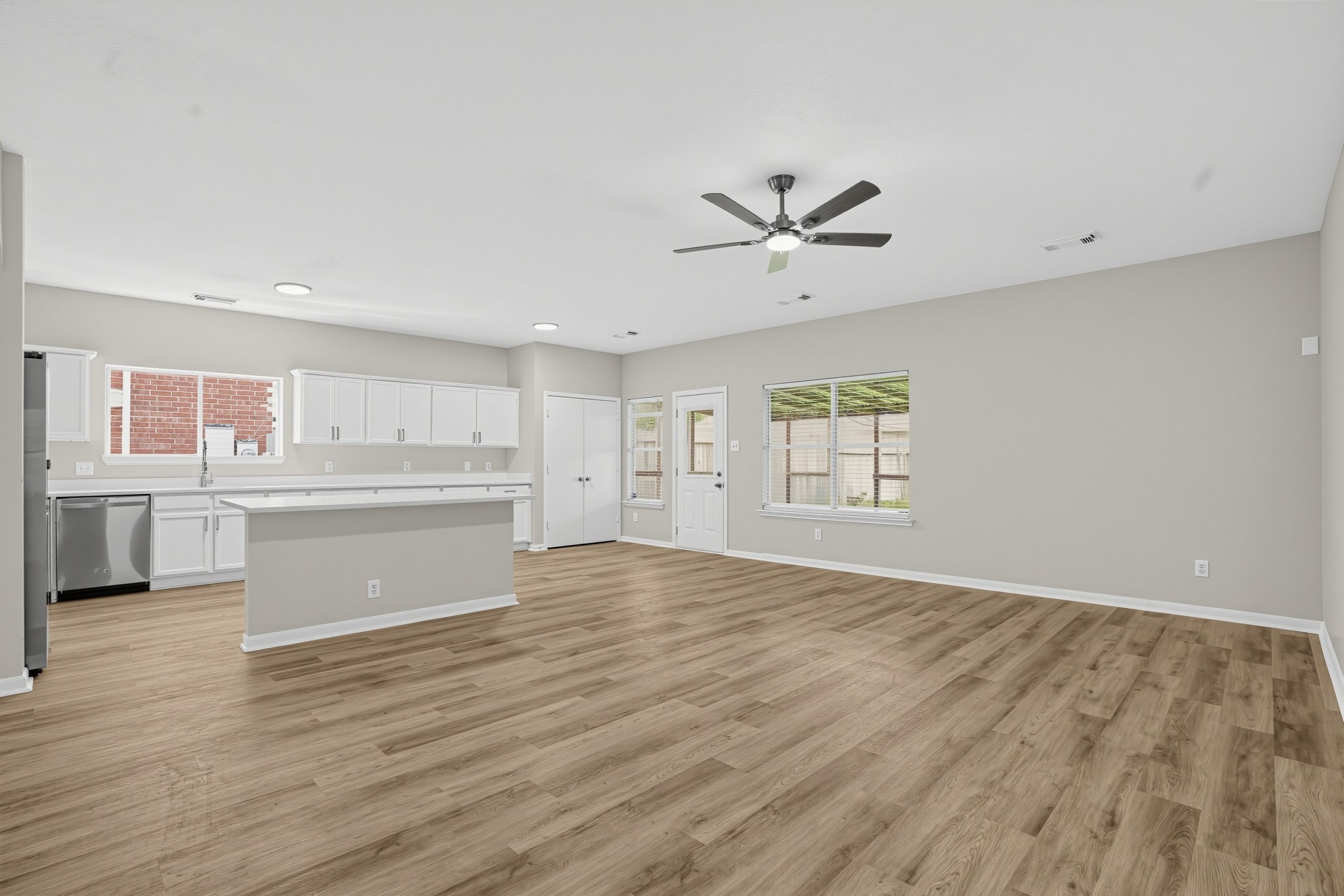 1318 Chalk Rock Drive Property Photo 6