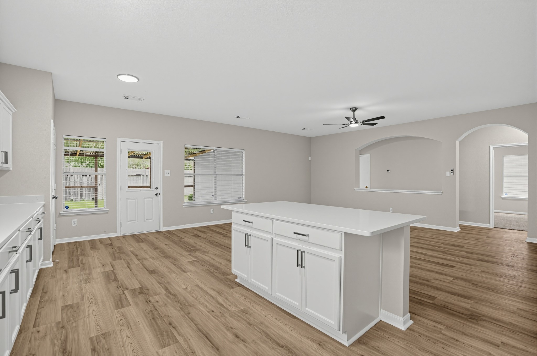 1318 Chalk Rock Drive Property Photo 8