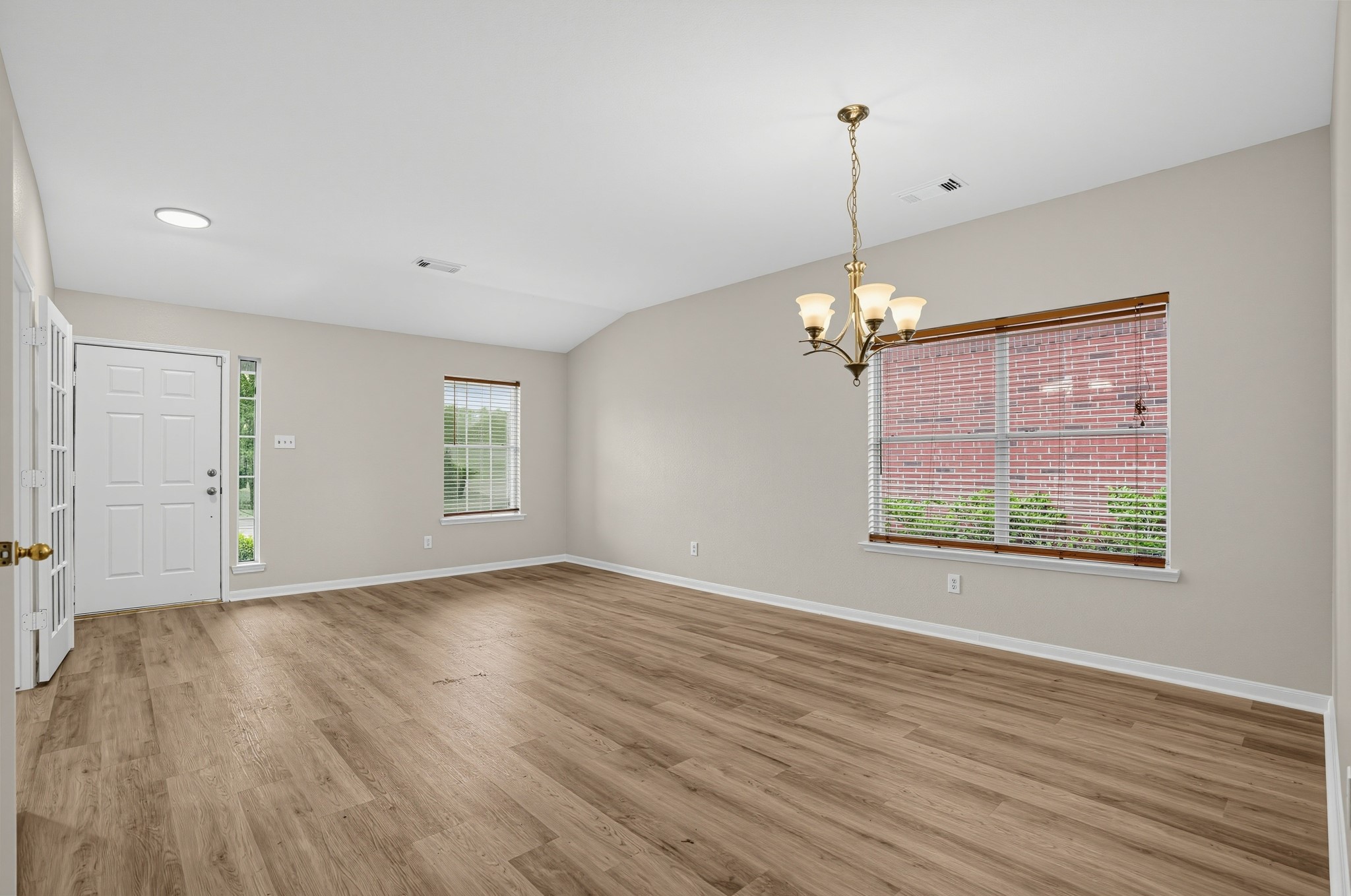1318 Chalk Rock Drive Property Photo 11