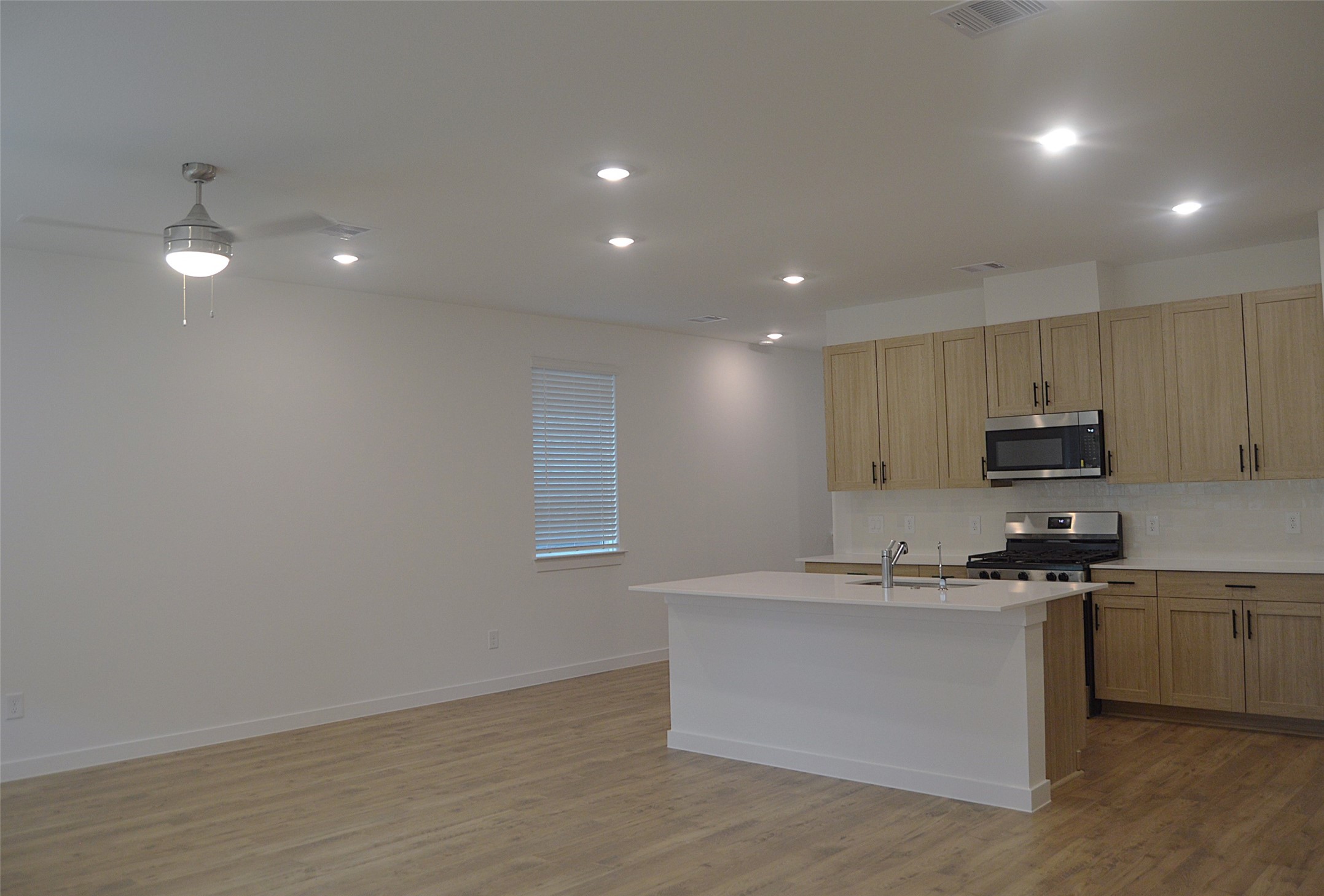 3543 Lovebird Lane Property Photo 4
