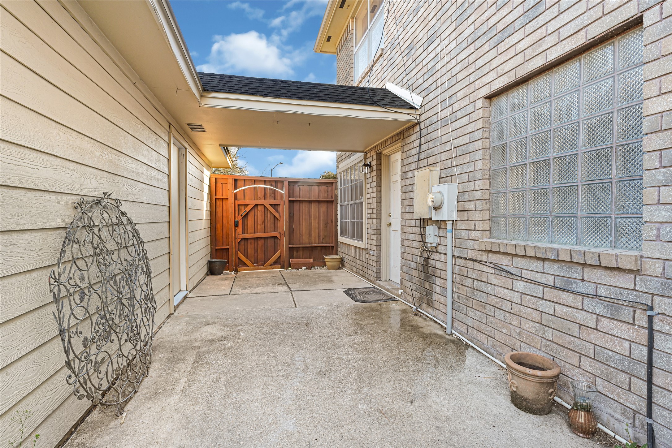 5910 Rolff Lane Property Photo 44