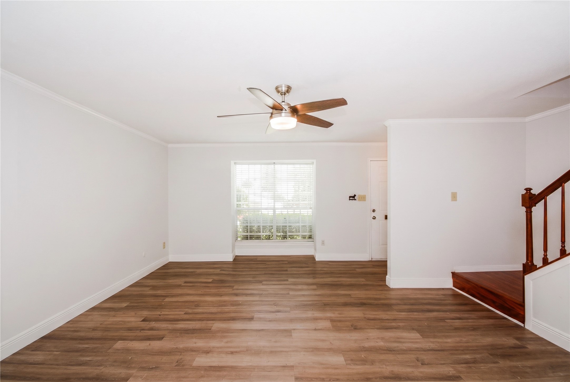 8511 Ariel Street Property Photo 4