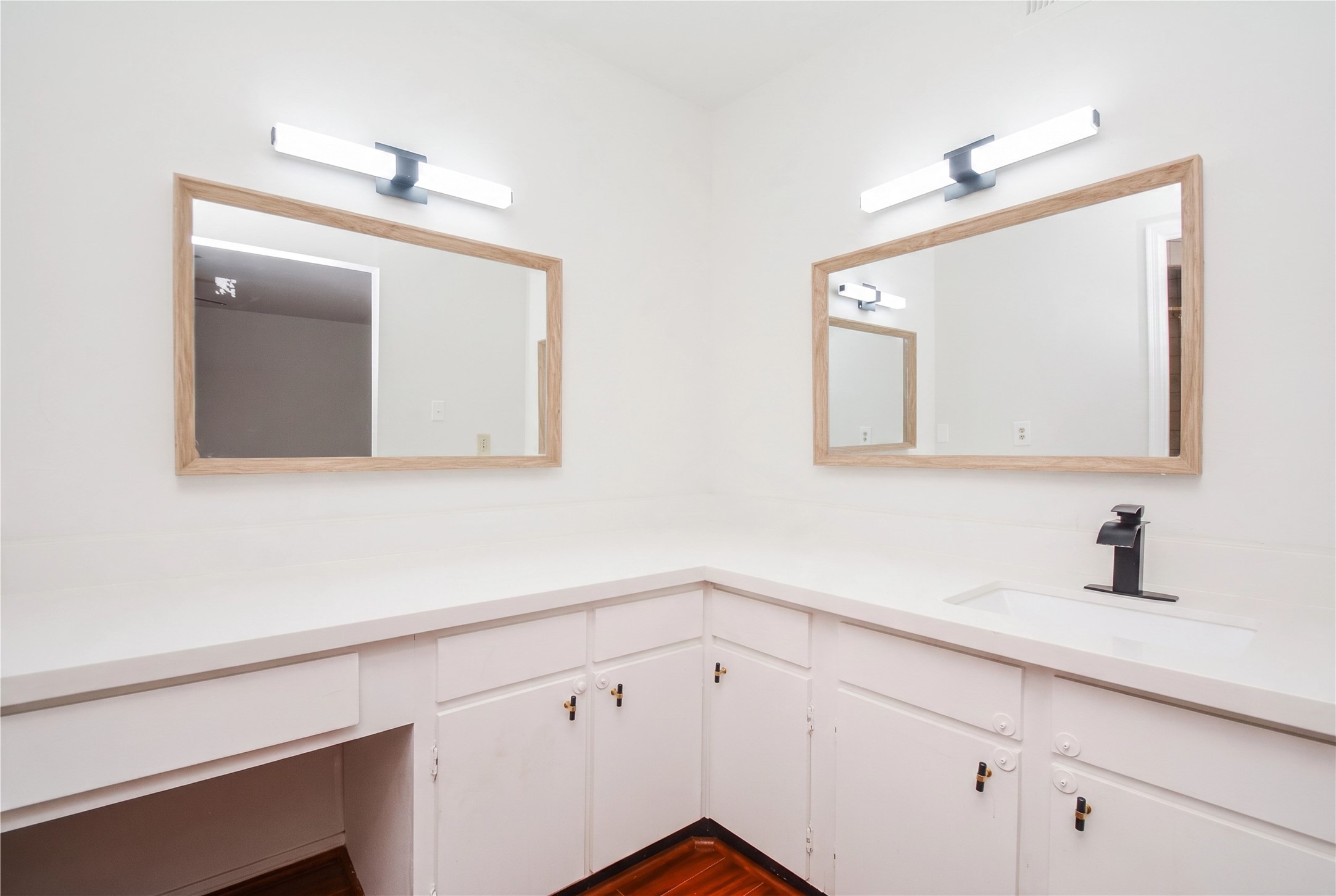 8511 Ariel Street Property Photo 13