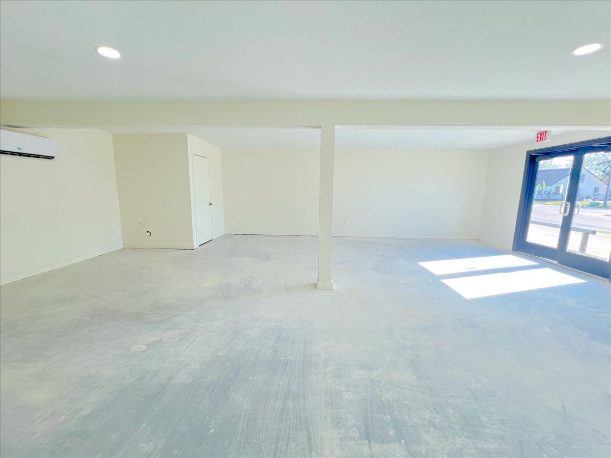 7704 Irvington Boulevard Property Photo 13