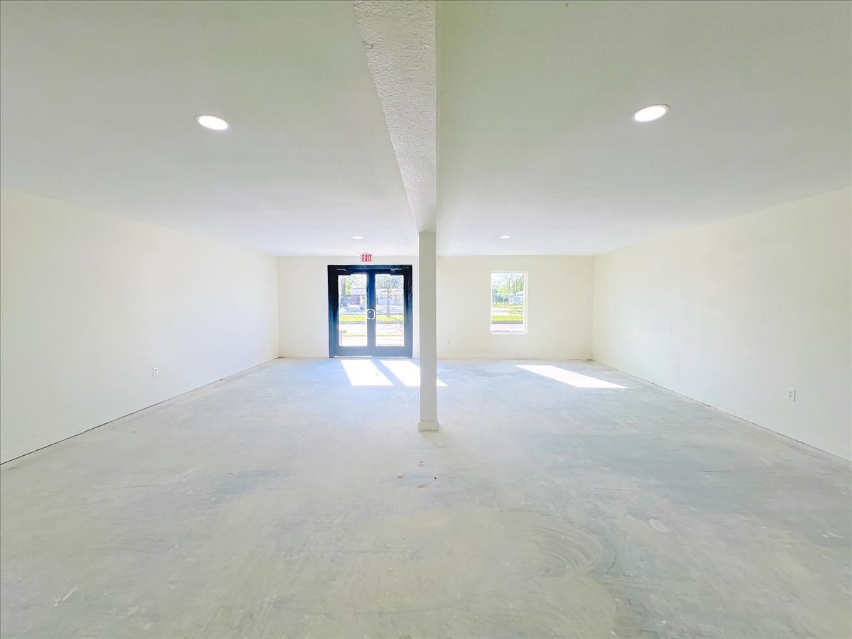 7704 Irvington Boulevard Property Photo 14
