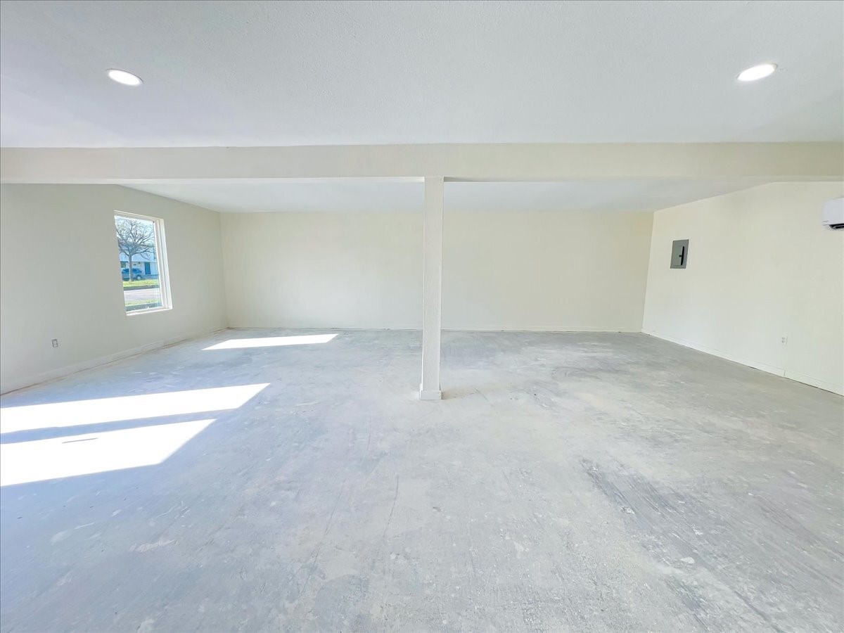 7704 Irvington Boulevard Property Photo 15