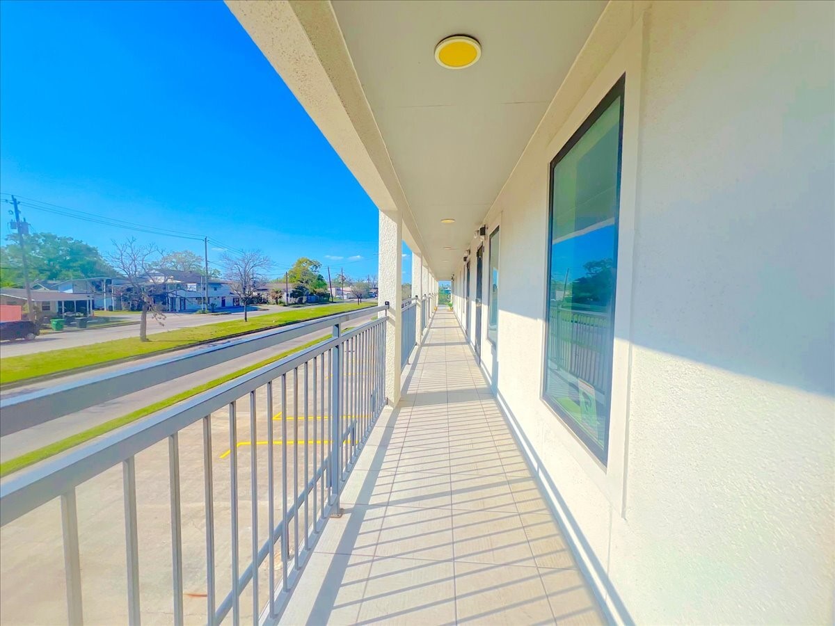 7704 Irvington Boulevard Property Photo 24