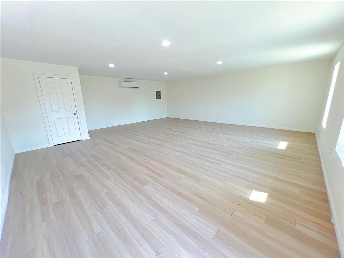 7704 Irvington Boulevard Property Photo 26